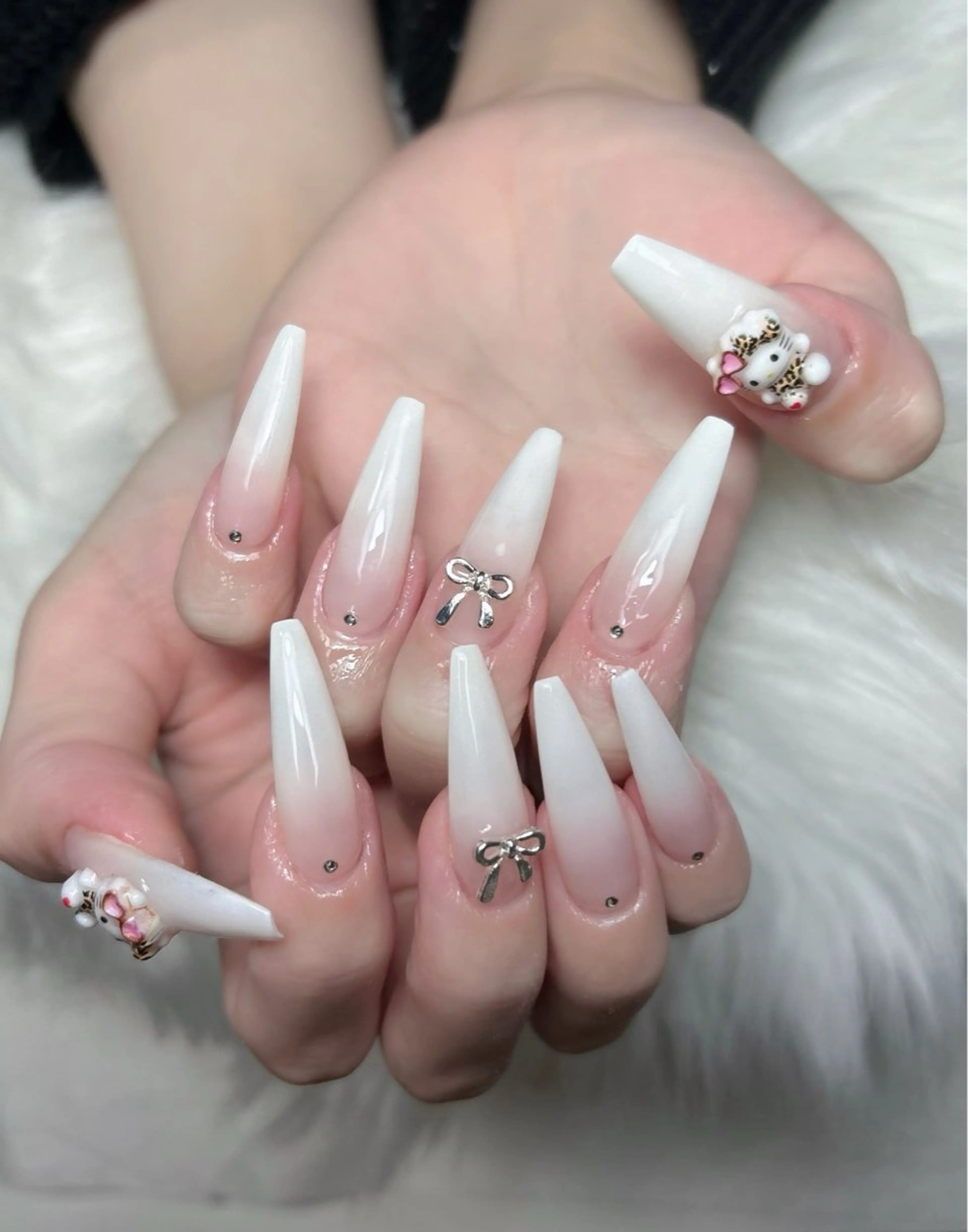 ネイル アートネイル オーロラネイル チークネイル 長さ出し フットネイル Chan nailsのネイルデザイン