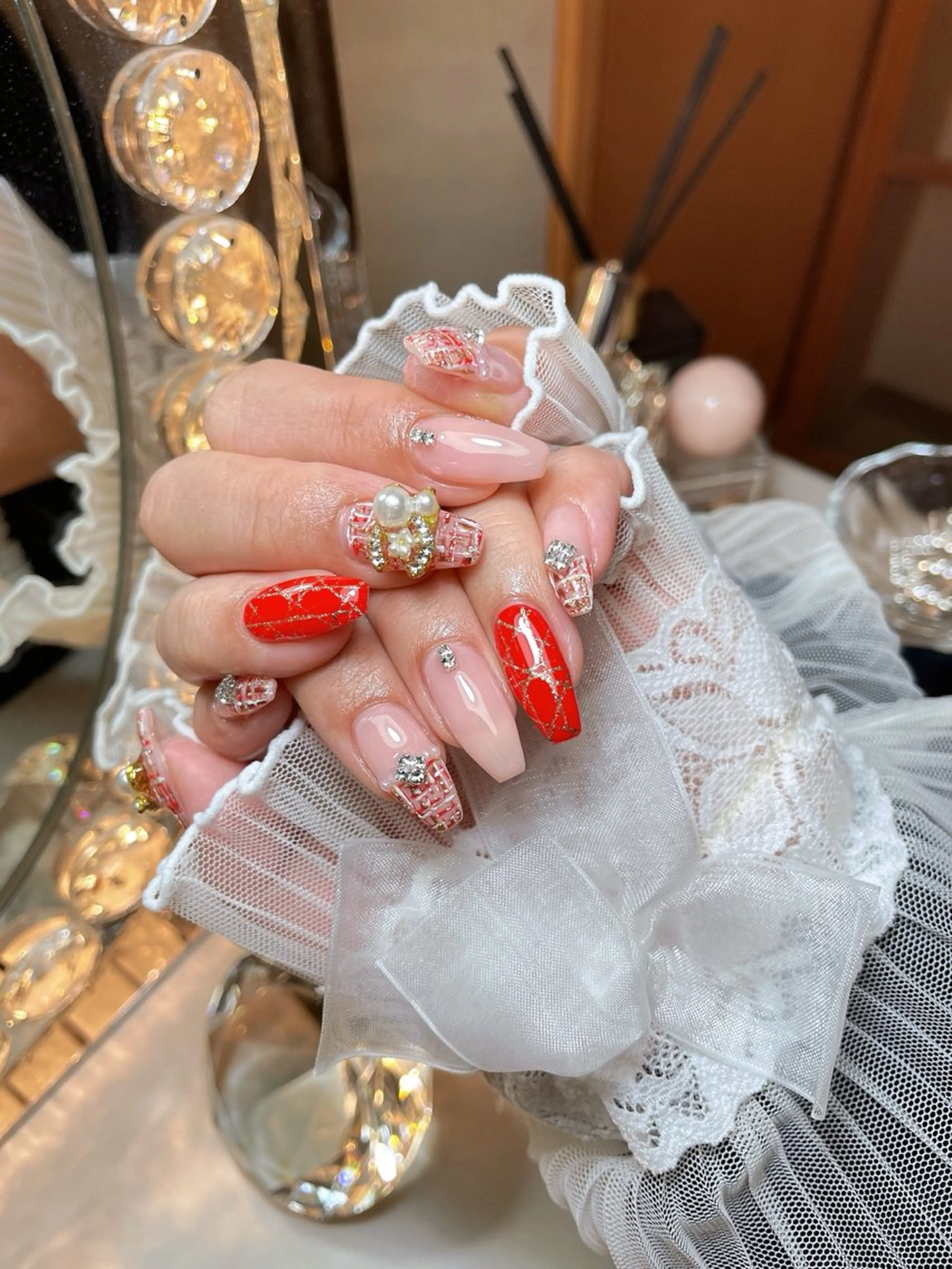 ネイル 23時まで❤︎韓国、 ワンホンネイルのネイルデザイン