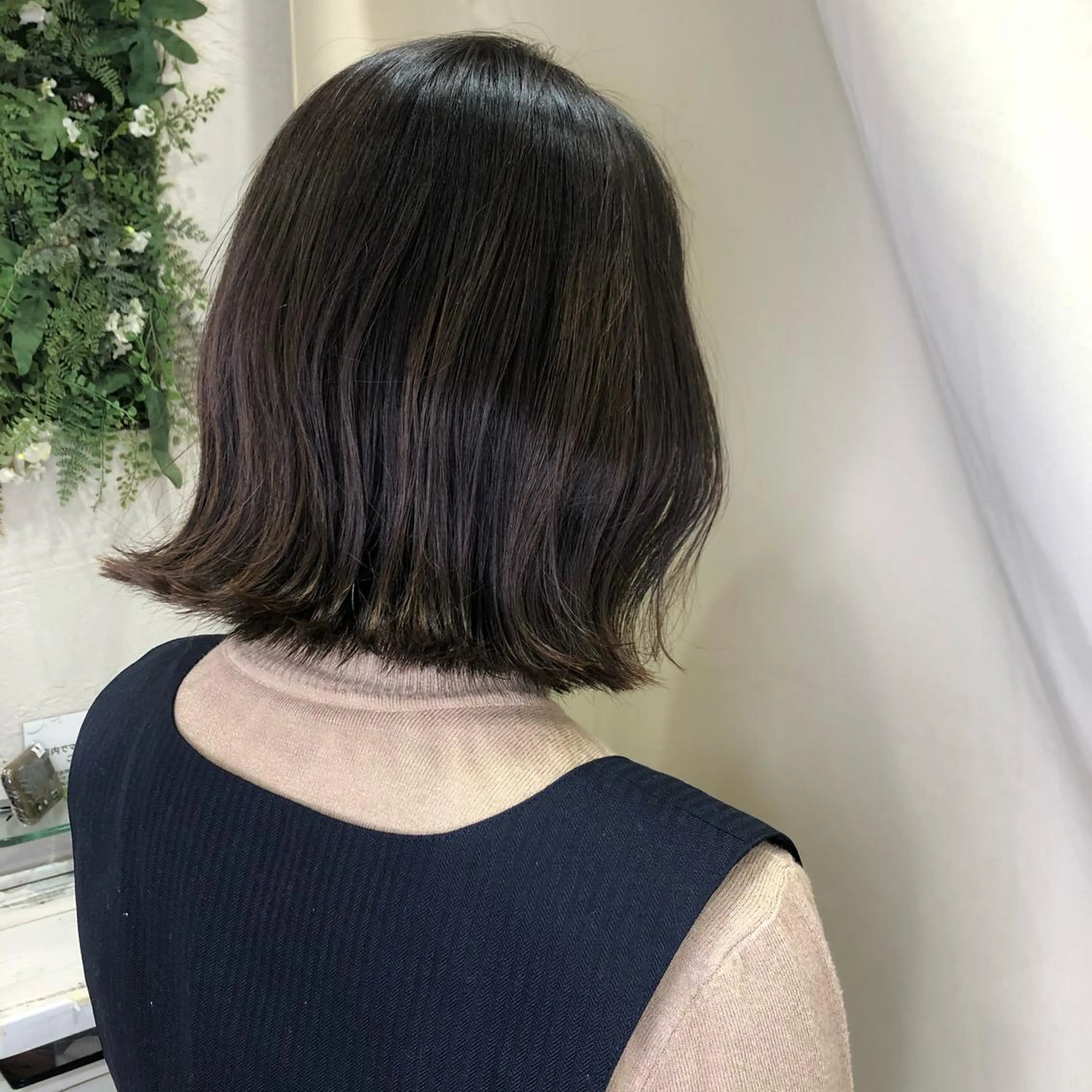 ミディアム 切りっぱなしボブ ボブ 外ハネヘア ヘアカラー トリートメント ✨髪質改善矯正× ブリーチ✨YU-KIのヘアスタイル