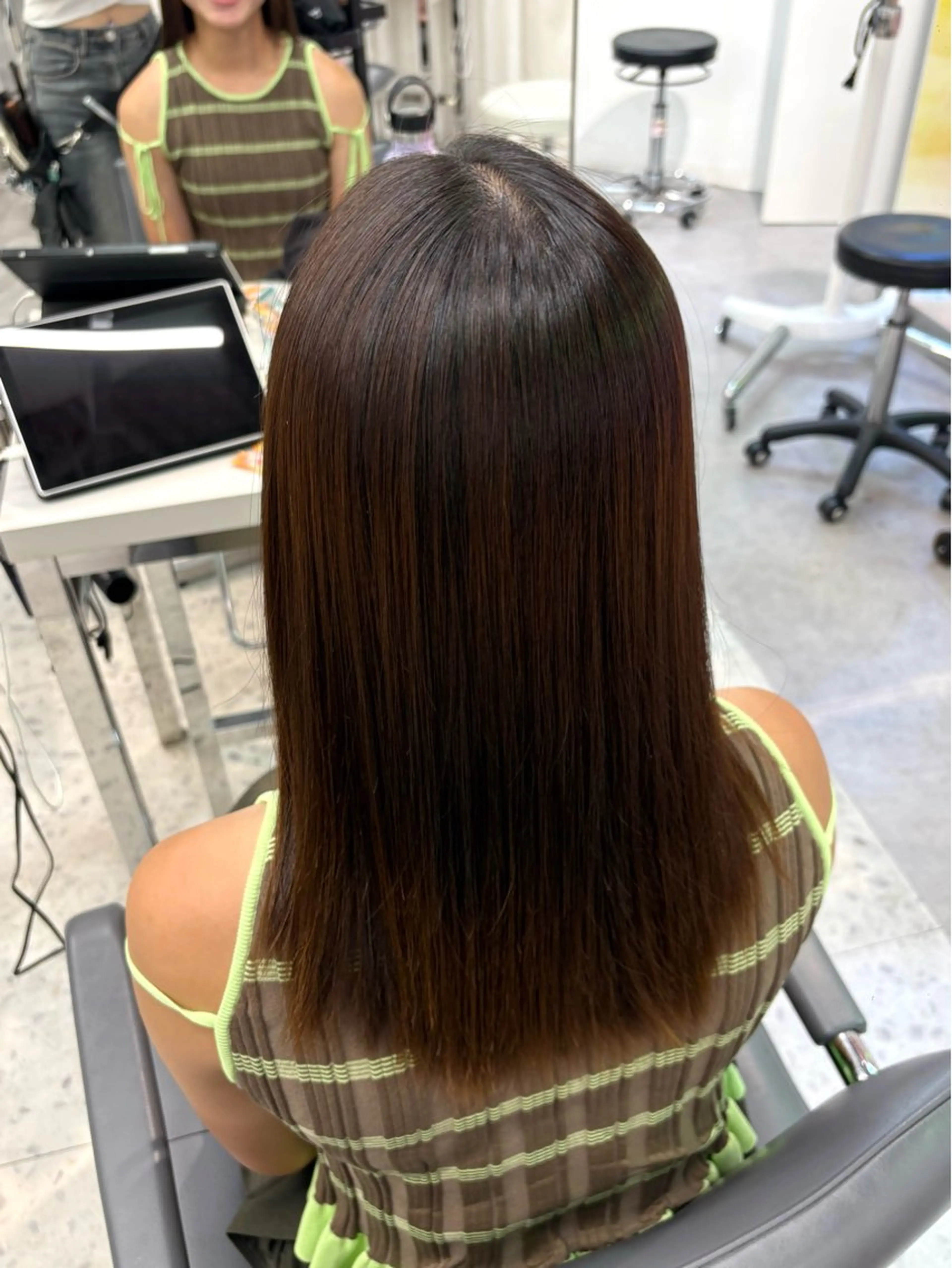 セミロング 縮毛矯正 Euphoria  SHIBUYAGRANDE所属・モデル募集in渋谷 ソナのヘアスタイル