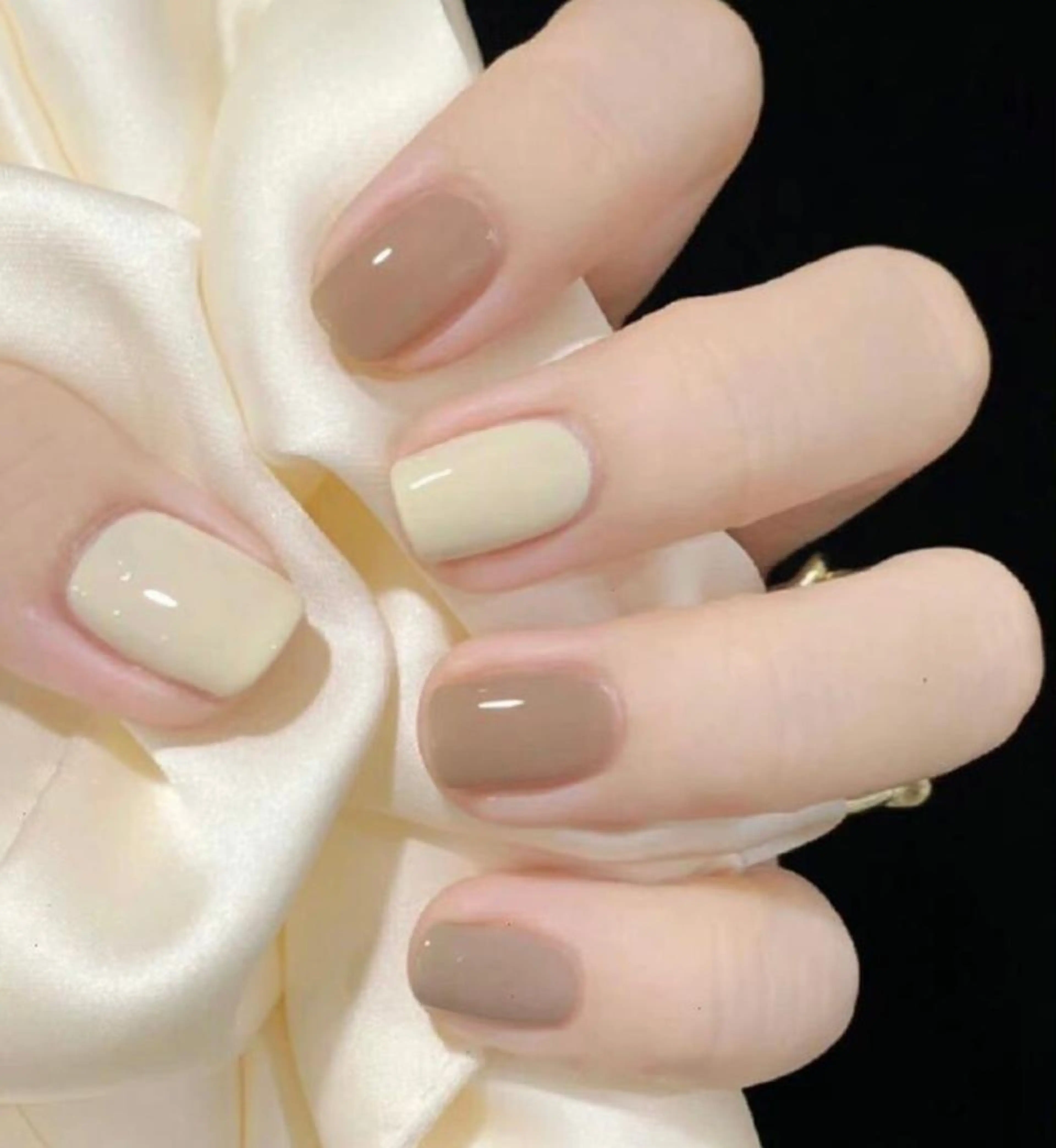 ネイル 大塚眉毛|ハンドケア |肌管理の眉毛・アイブロウイメージ