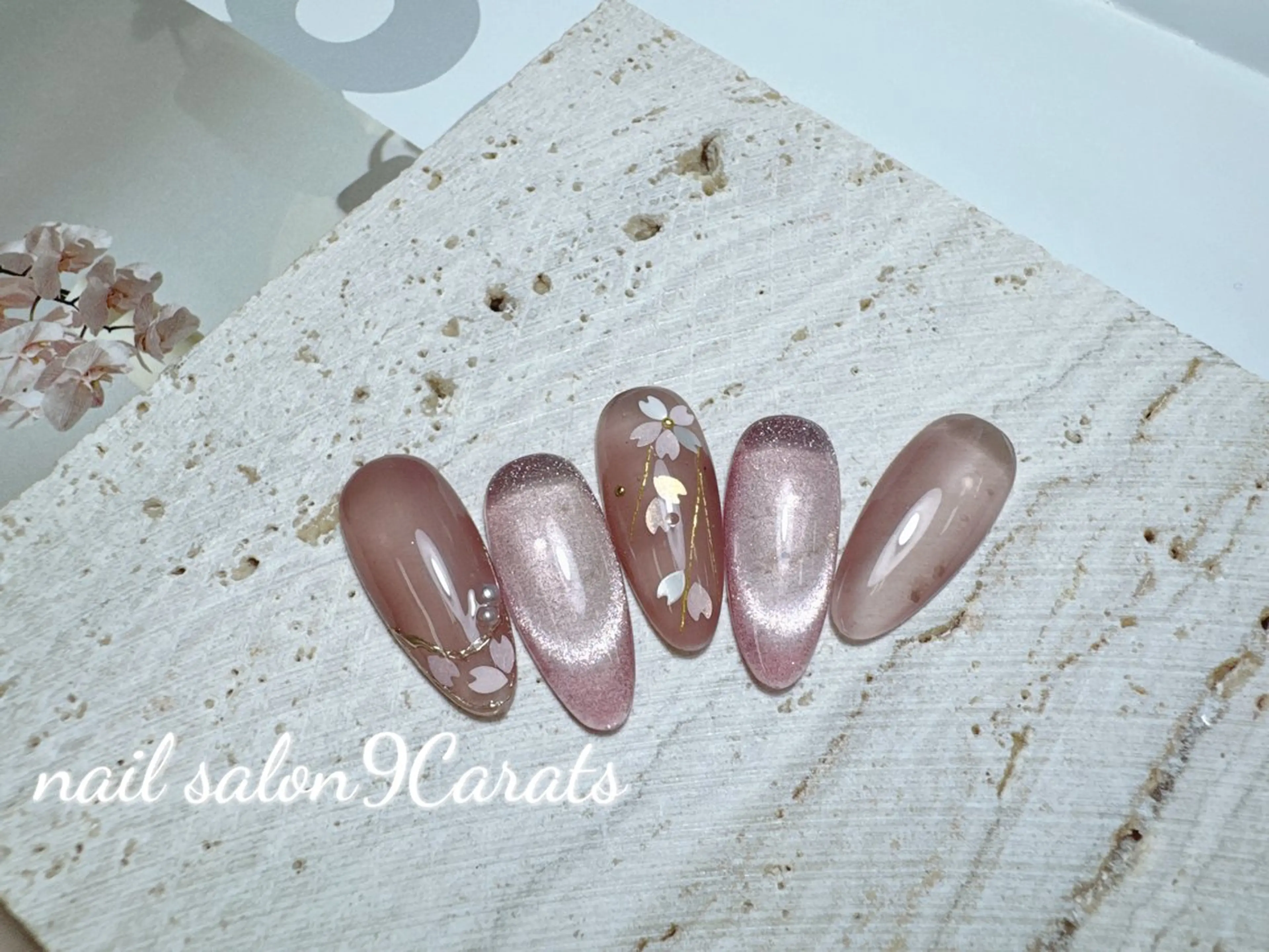 ネイル ハンドネイル ネイルサロン 9Carats神田のネイルデザイン