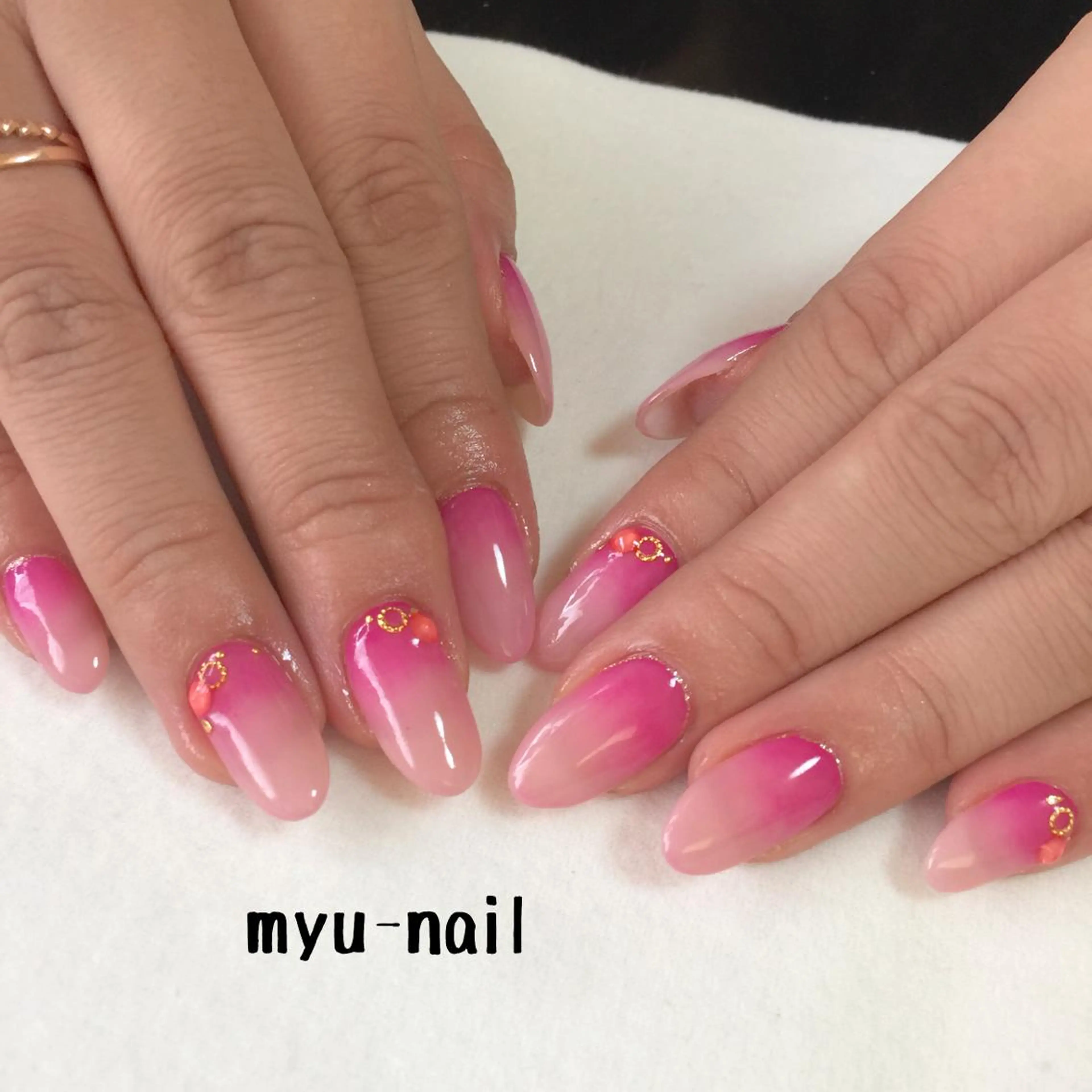 ネイル グラデーション ホームサロン myu-nailのネイルデザイン