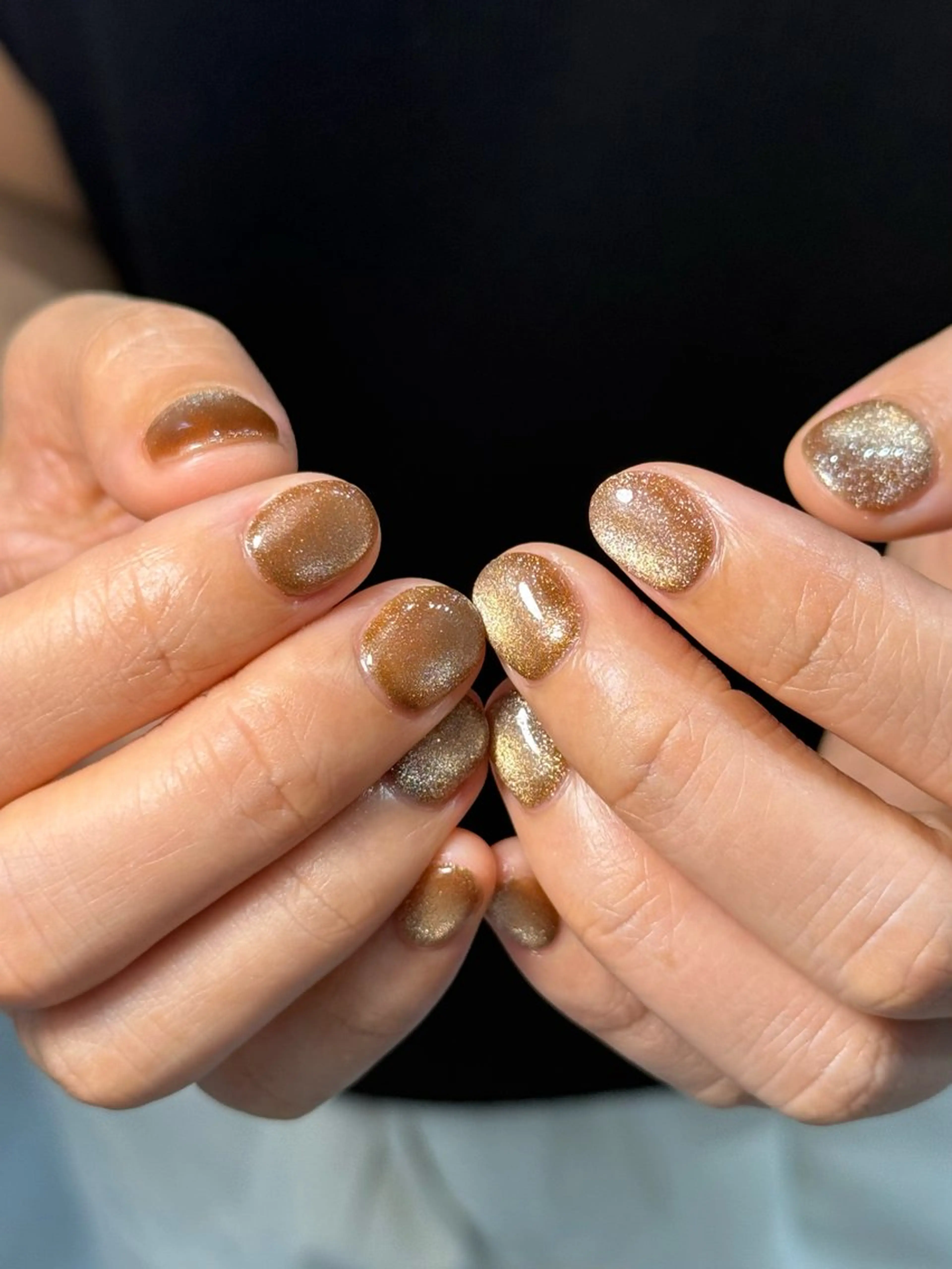 ネイル キラキラネイル マグネットネイル ハンドネイル MISATO ネイリスト福岡/薬院のネイルデザイン