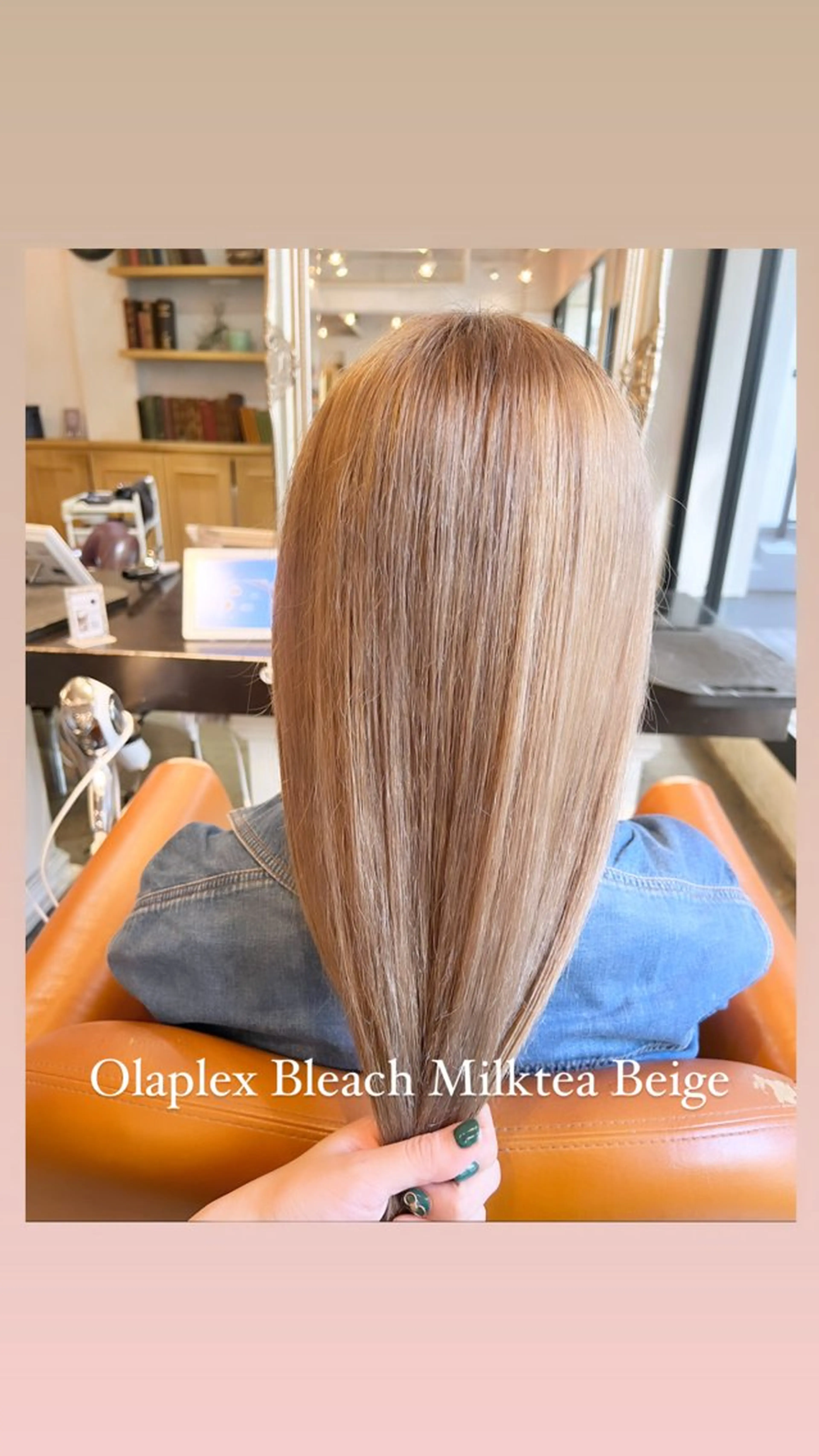 ロング カラー ベージュカラー ブリーチ ケアブリーチ ホワイトベージュ カット ヘアカラー ハイライト/インナー /ブリーチ/レイヤーのヘアスタイル