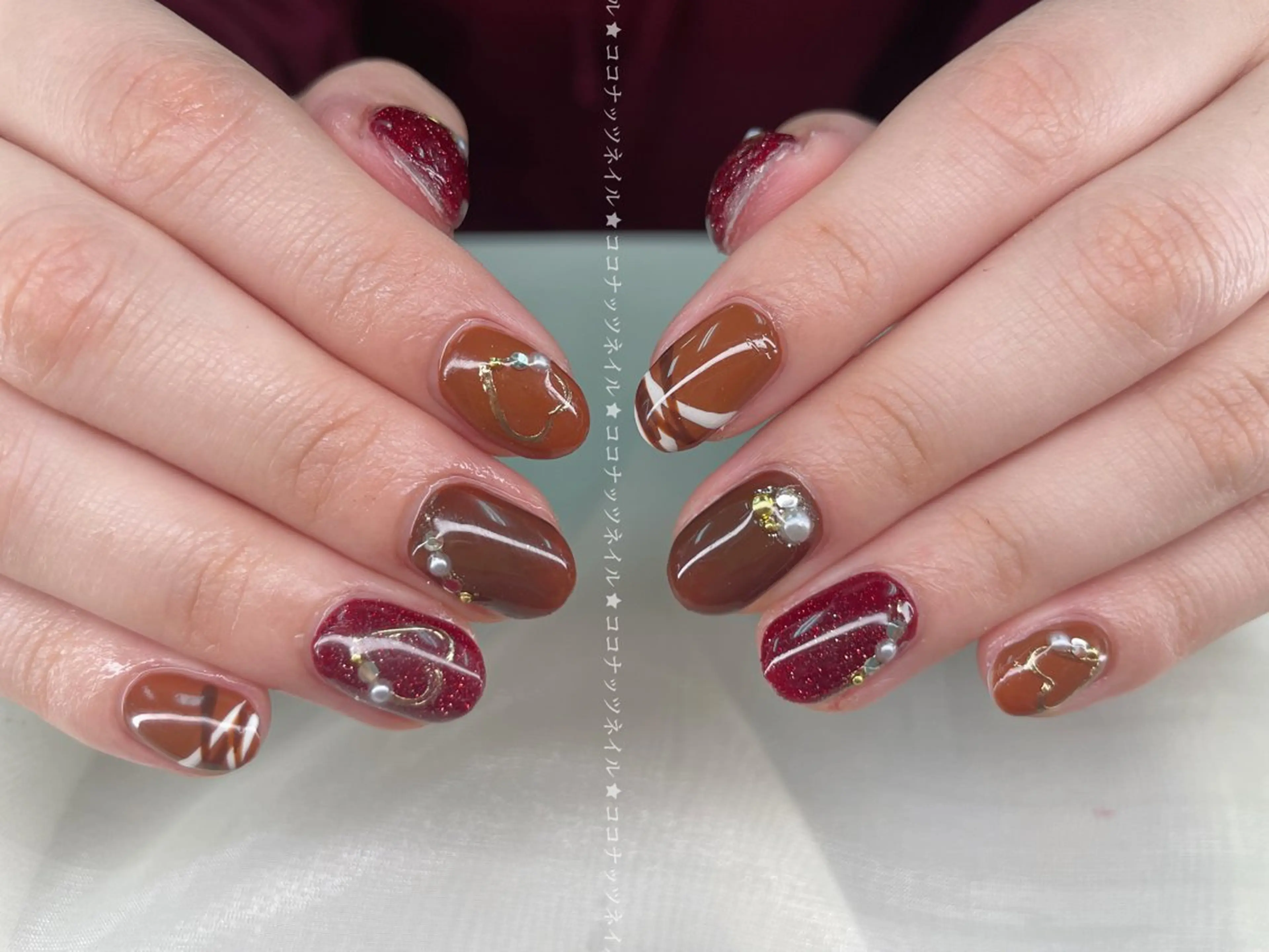 ネイル べっ甲ネイル フレンチネイル キラキラネイル マグネットネイル 大理石ネイル(マーブル) ハンドネイル 神田 ココナッツのネイルデザイン