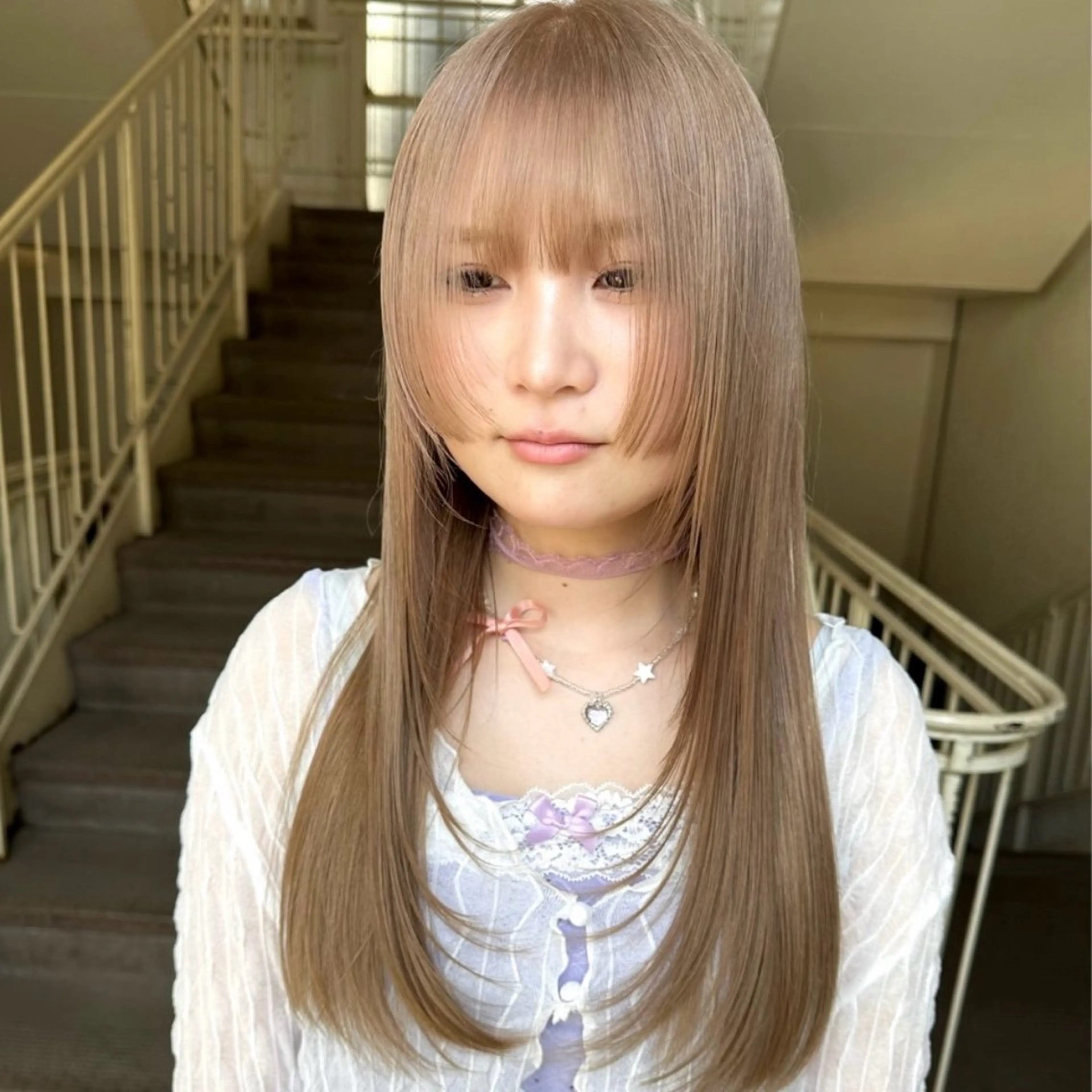 ロング カラー ヘアアレンジ ベージュカラー ブリーチ ケアブリーチ 透明感カラー ダブルカラー ヘアカラー トリートメント 🌟🍒ハイトーン 韓国ヘア/ユウミのヘアスタイル