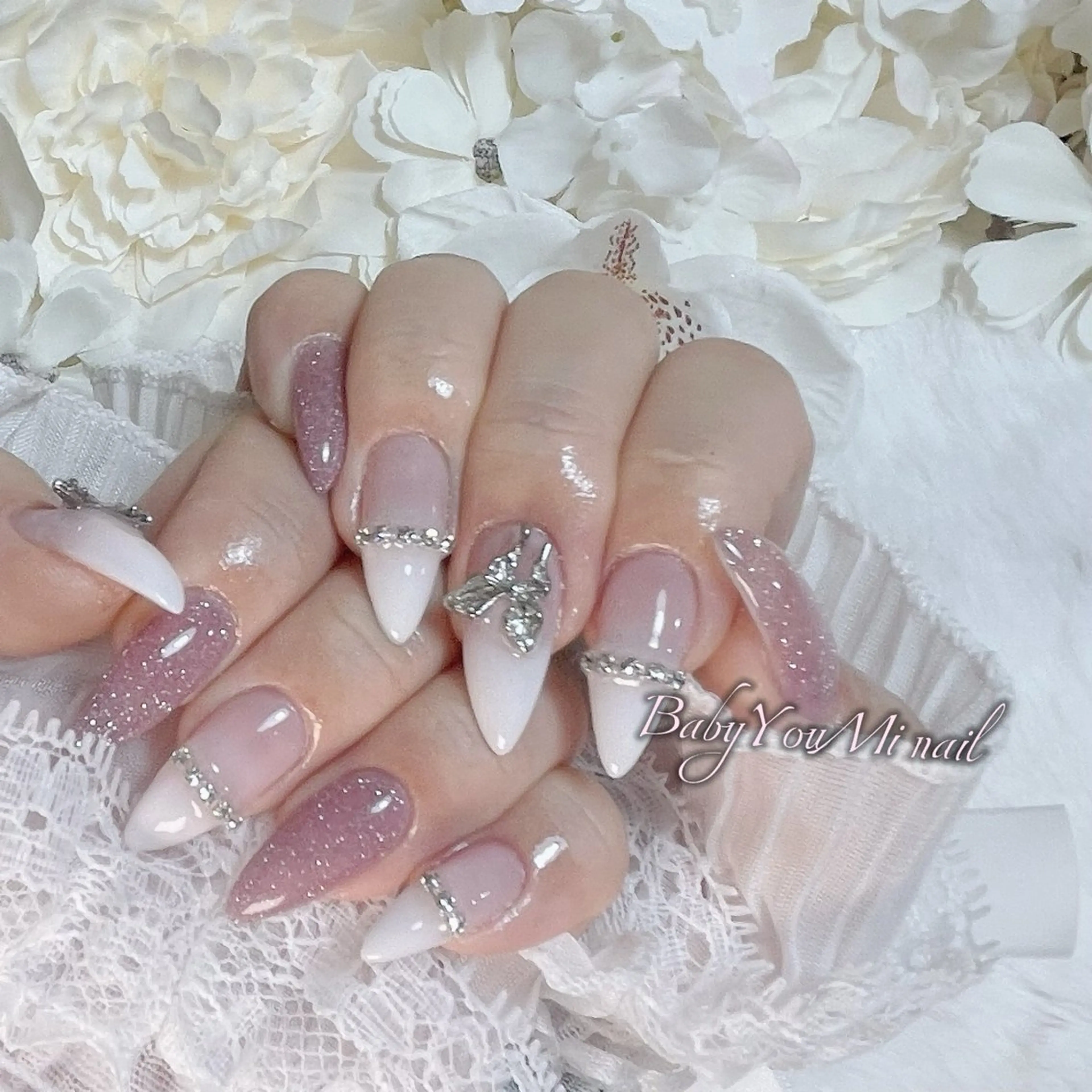 ネイル オーロラネイル 成人式 フットネイル フレンチネイル ジェルネイル ハンドネイル Oomiya 服部のネイルデザイン