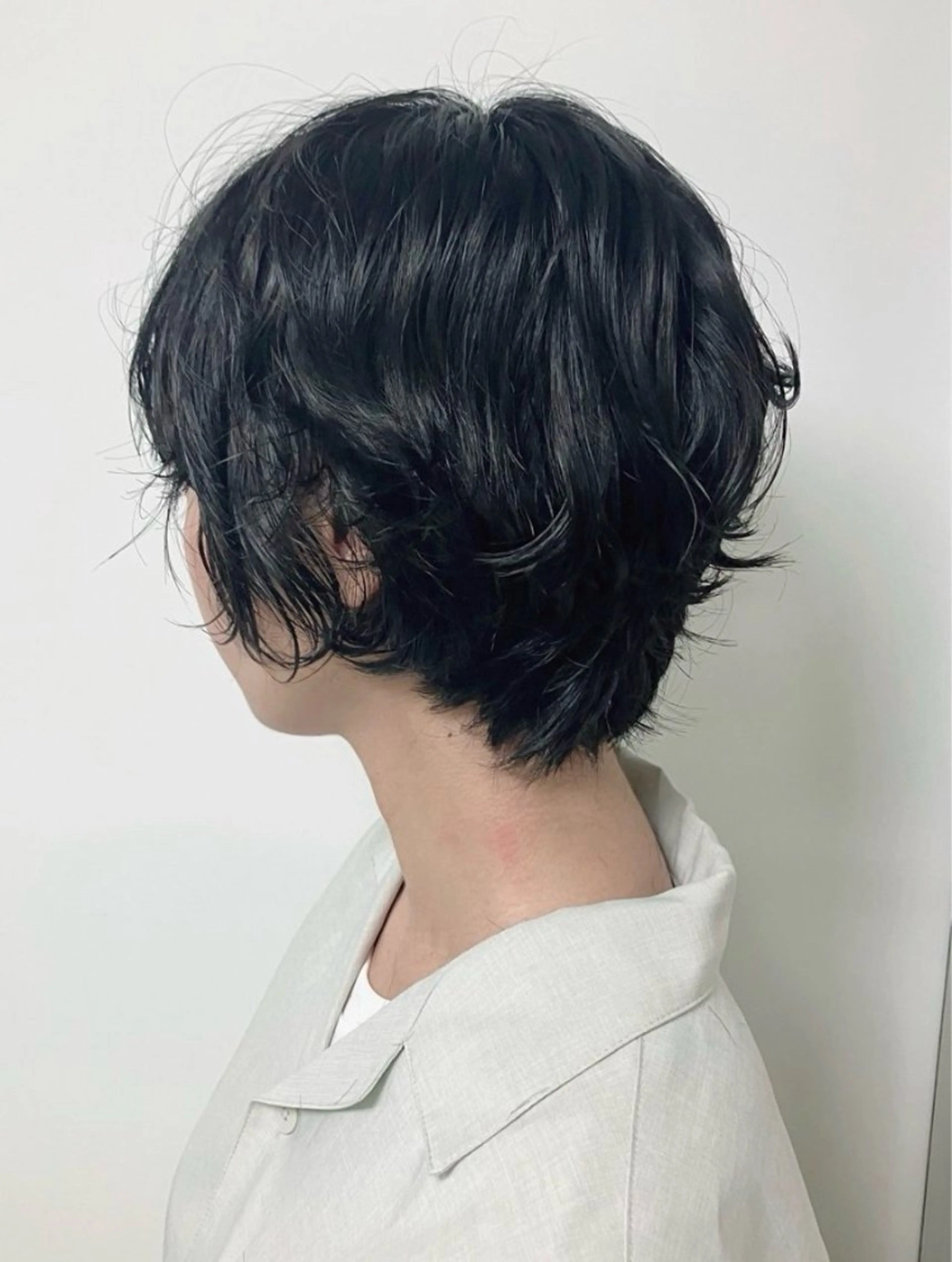 ショート パーマ 顔まわりレイヤー 姫カット レイヤーカット ウルフカット カット パーマ moriofromlondon原宿本店所属・fumikaブリーチ /ウルフのヘアスタイル