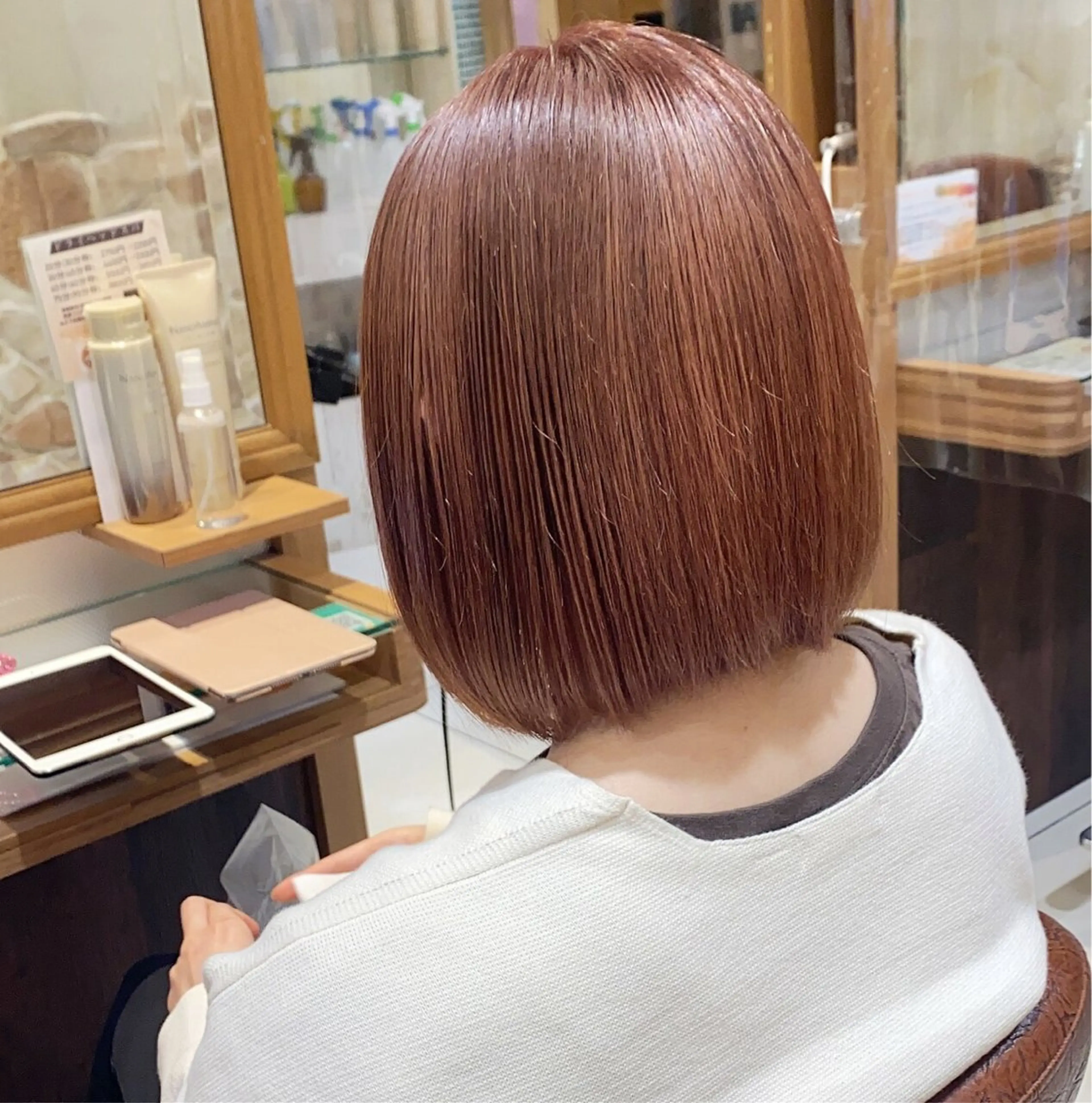 ショート カラー パーマ ヘアアレンジ シャドウパーマ 石見のヘアスタイル
