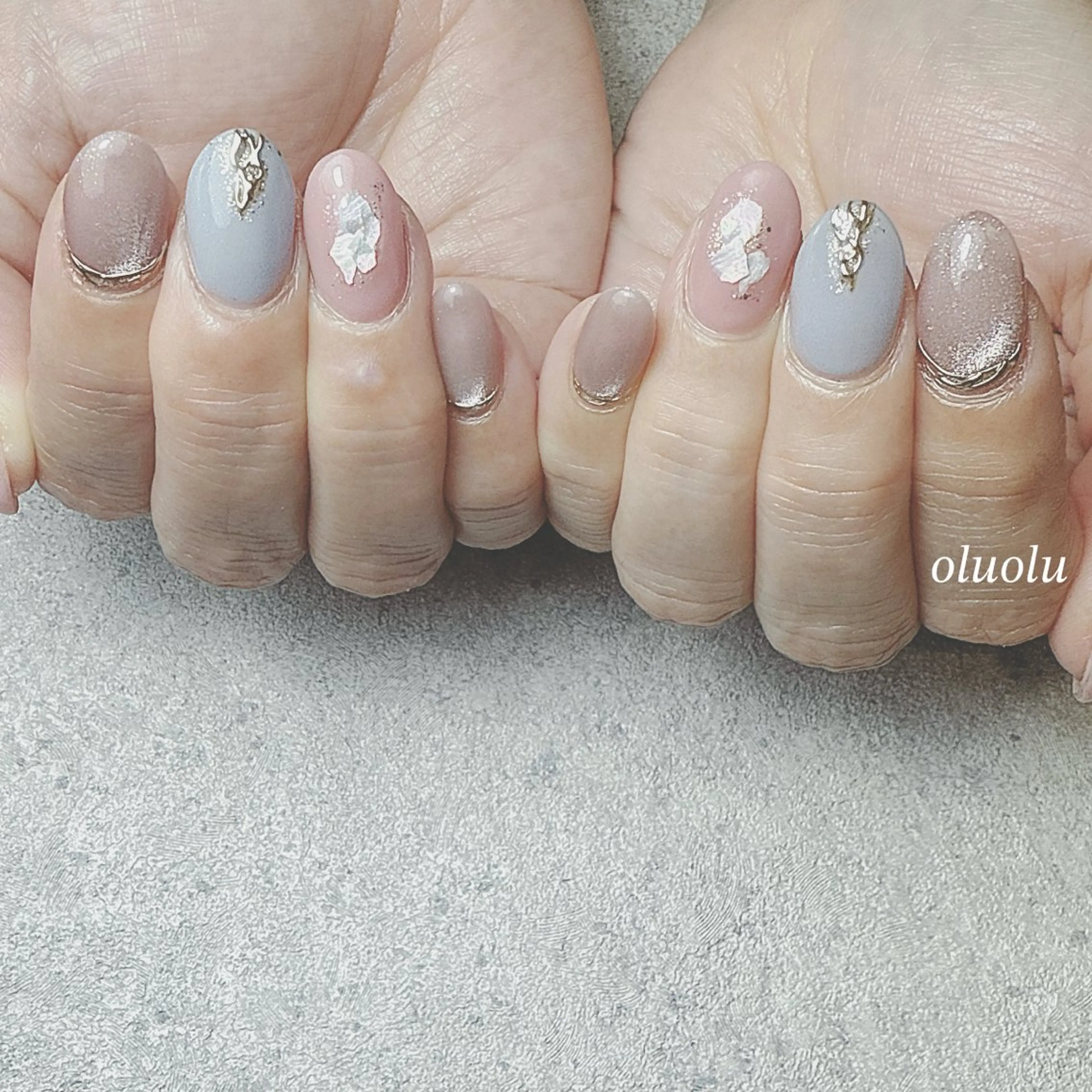 ネイル アートネイル フットネイル マグネットネイル ミラーネイル ニュアンスネイル ハンドネイル 大村 紬華のネイルデザイン