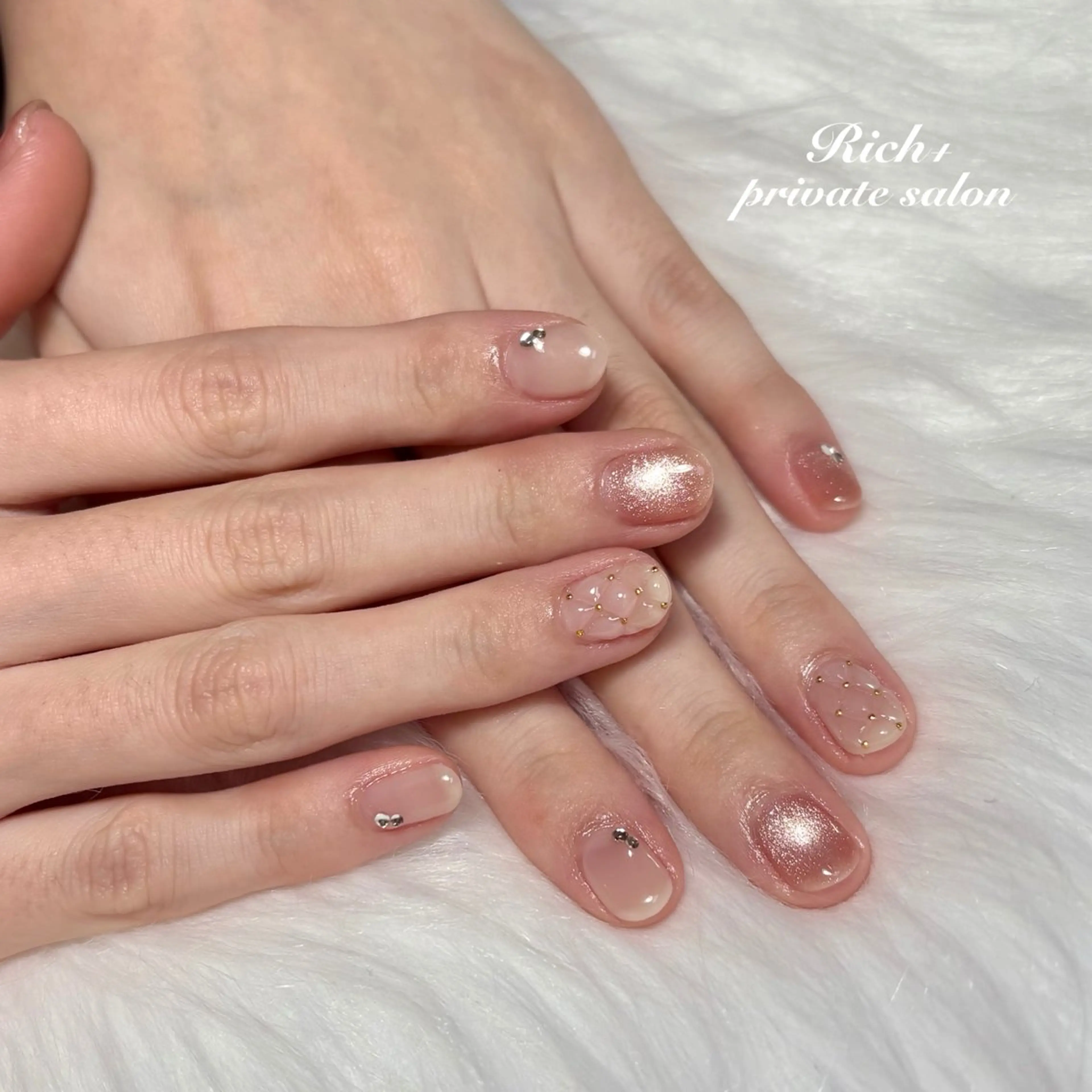 お持ち込みシンプルデザインネイル💅オフなし、パラジェル使用の写真