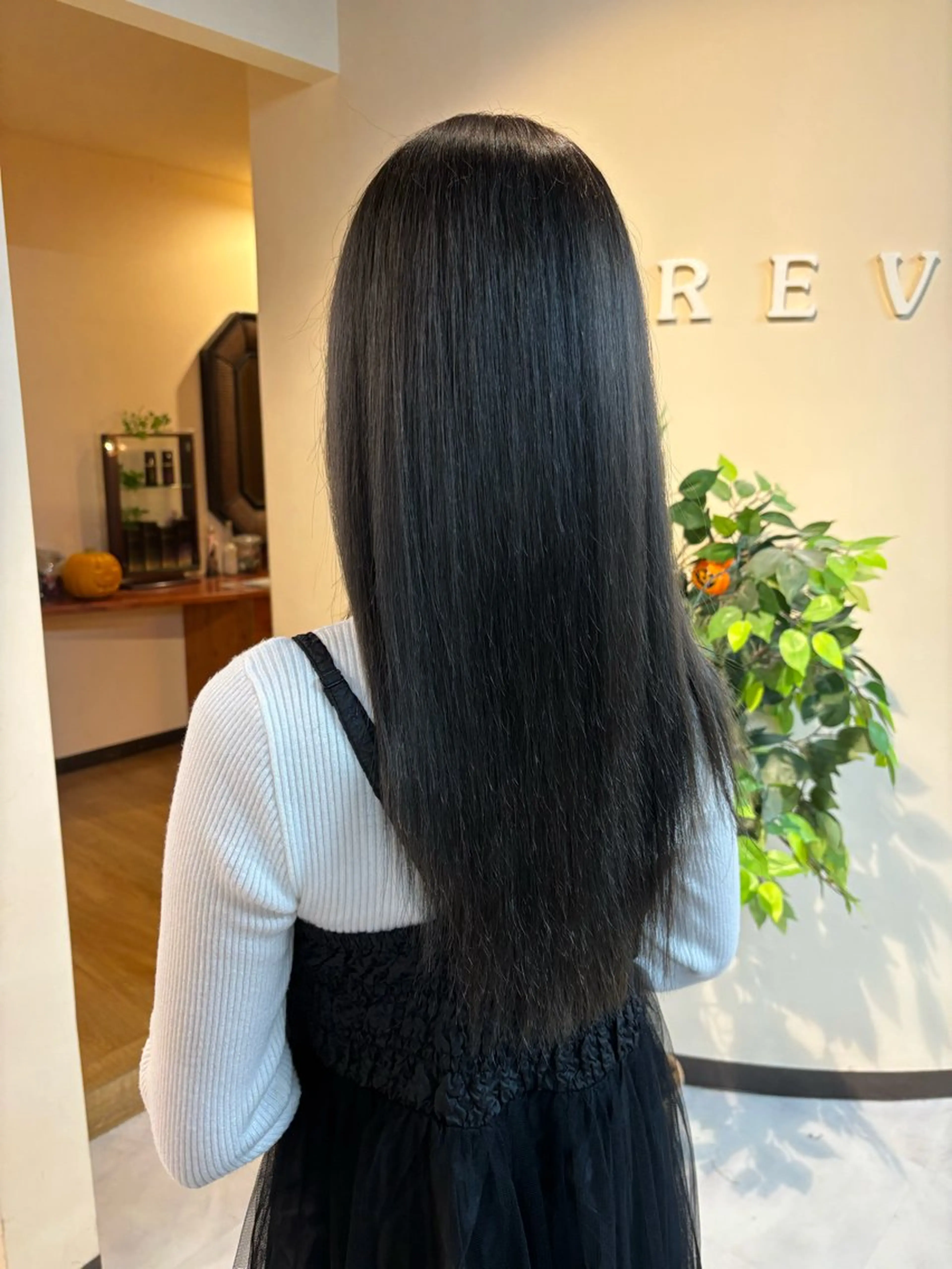 【カット＋縮毛矯正＋1step treatment🎈】の写真