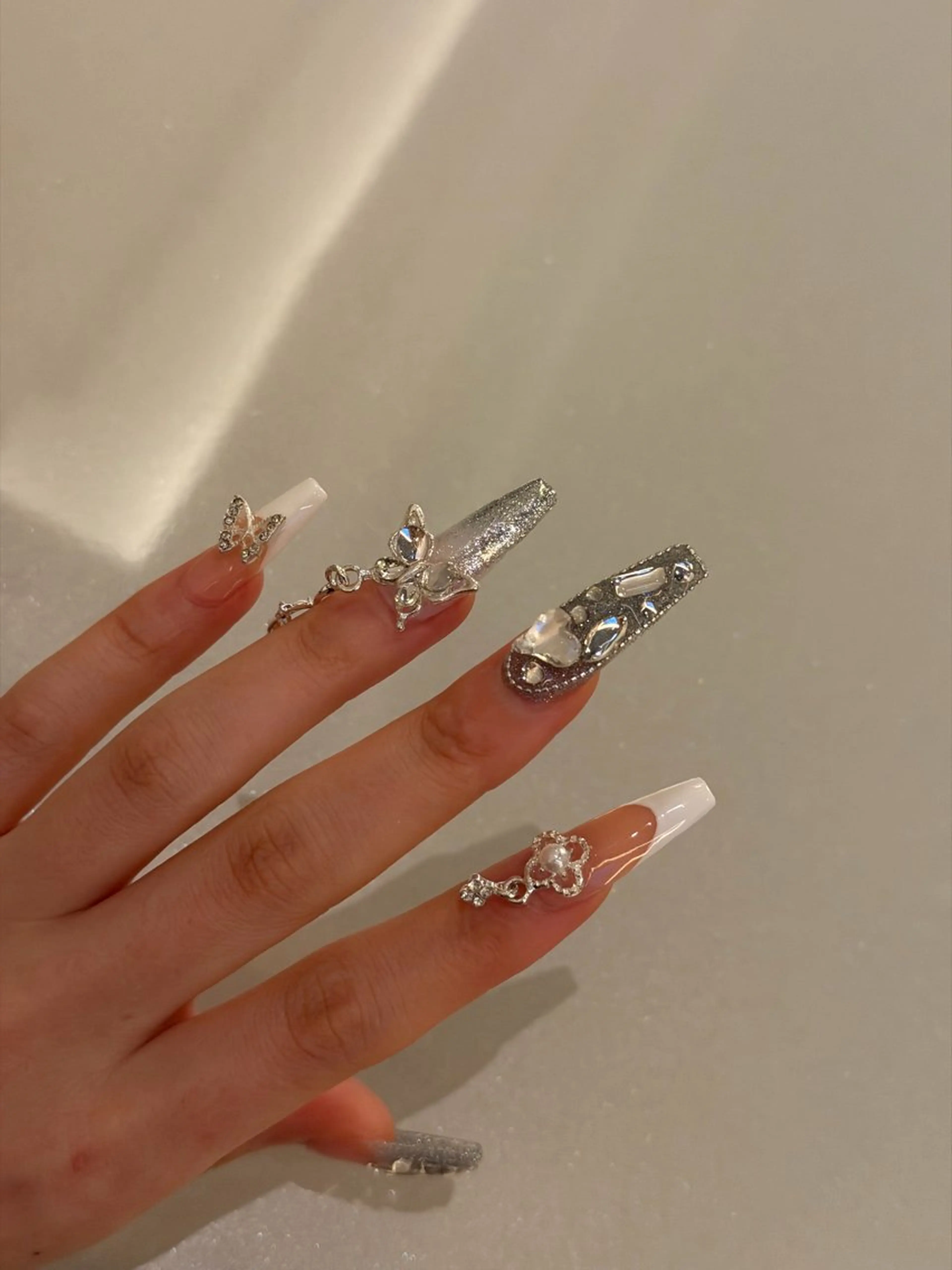 ネイル スカルプネイル ハンドネイル elfia nailstudio所属・tamaki araiのネイルデザイン