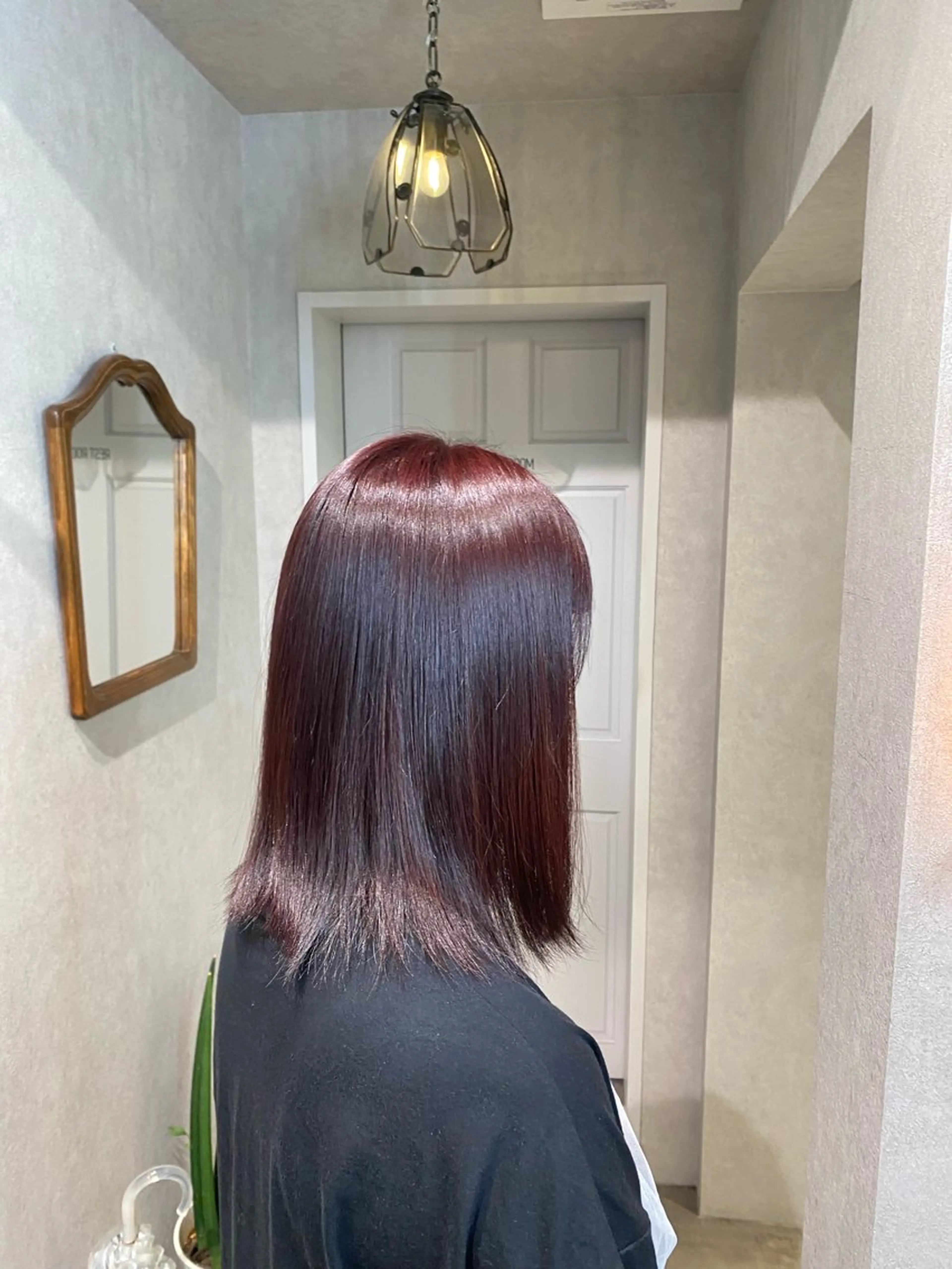 ミディアム カラー ラベンダーカラー ピンクカラー ヘアカラー 派手髪ハイトーン💛 ネイル💅まりなのヘアスタイル