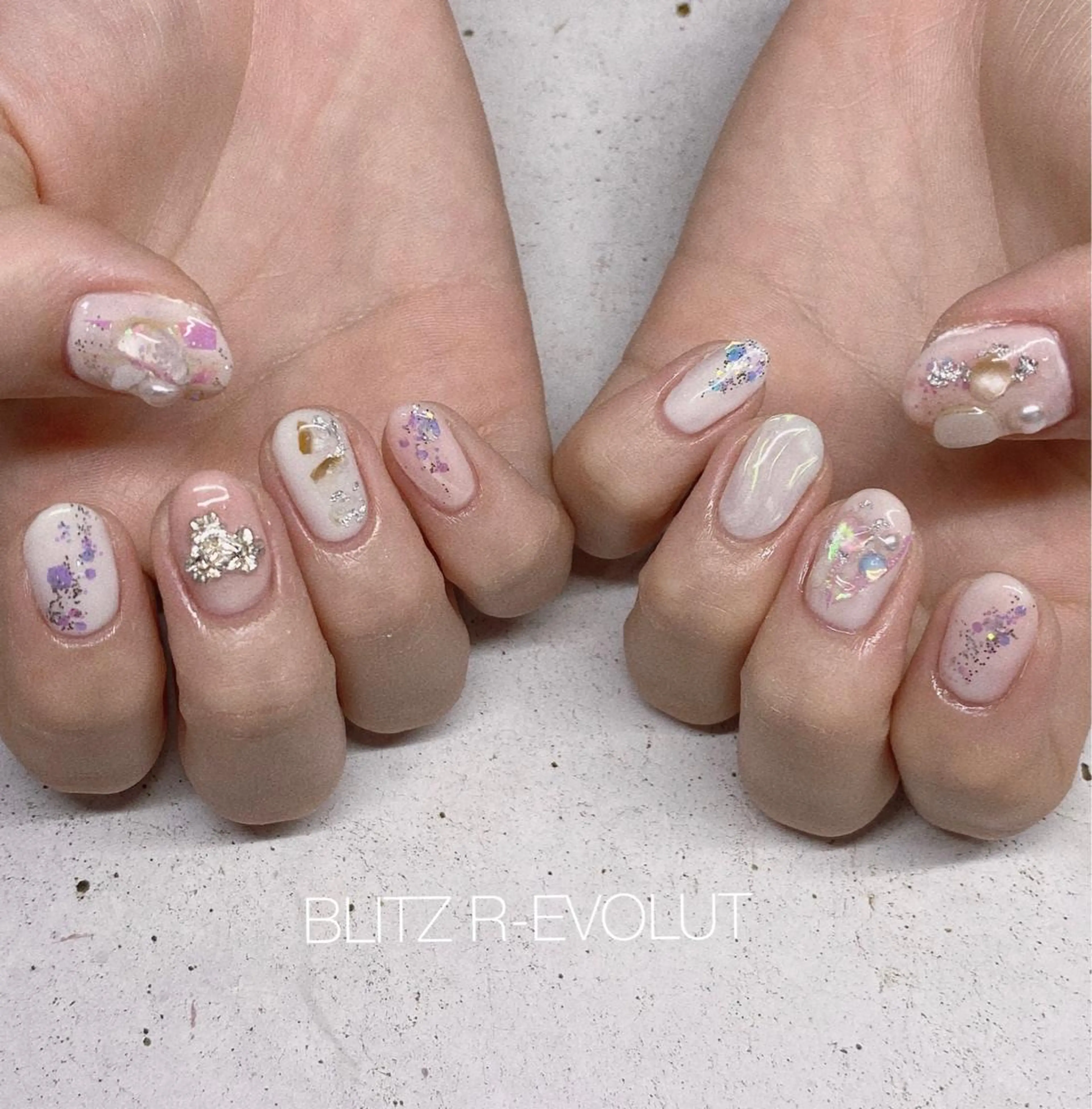 ネイル ☁️BLITZ 🎀笠原雪音🎀のネイルデザイン