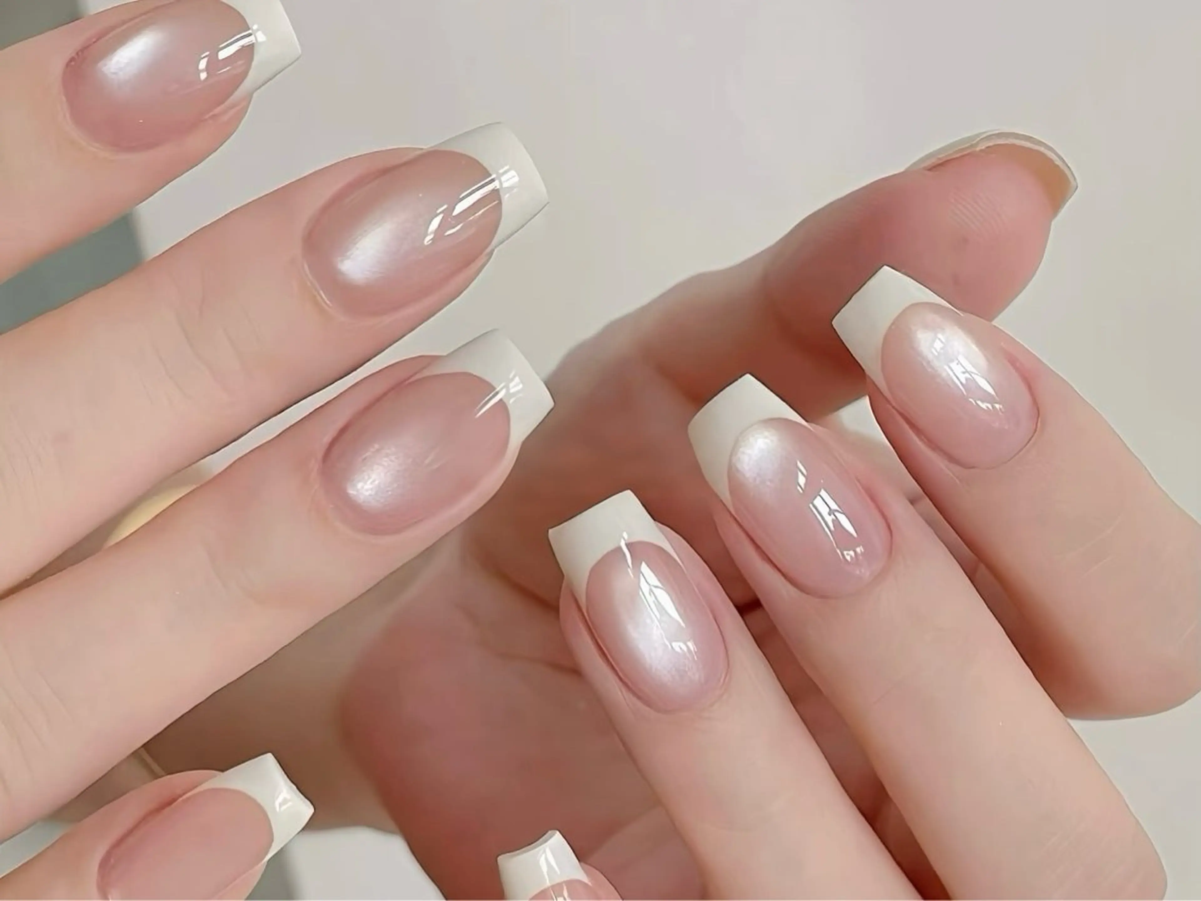 メンズ ネイル メンズ韓国風 アートネイル フレンチネイル ジェルネイル キラキラネイル ハンドネイル Bloom スカルプ専門店のネイルデザイン