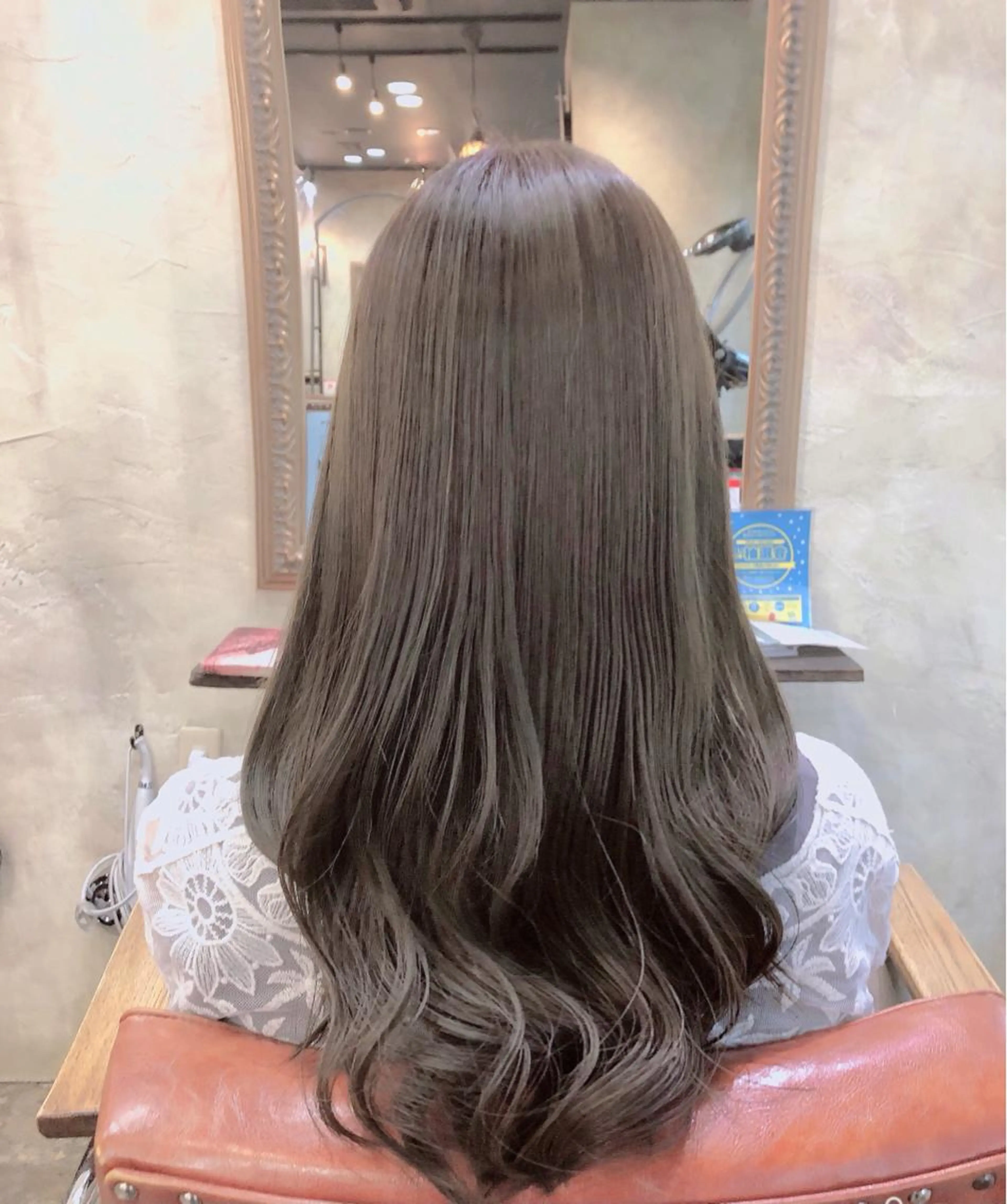 巷で噂の透明感カラー✨シークレットハイライトカラー+カット✂️の写真