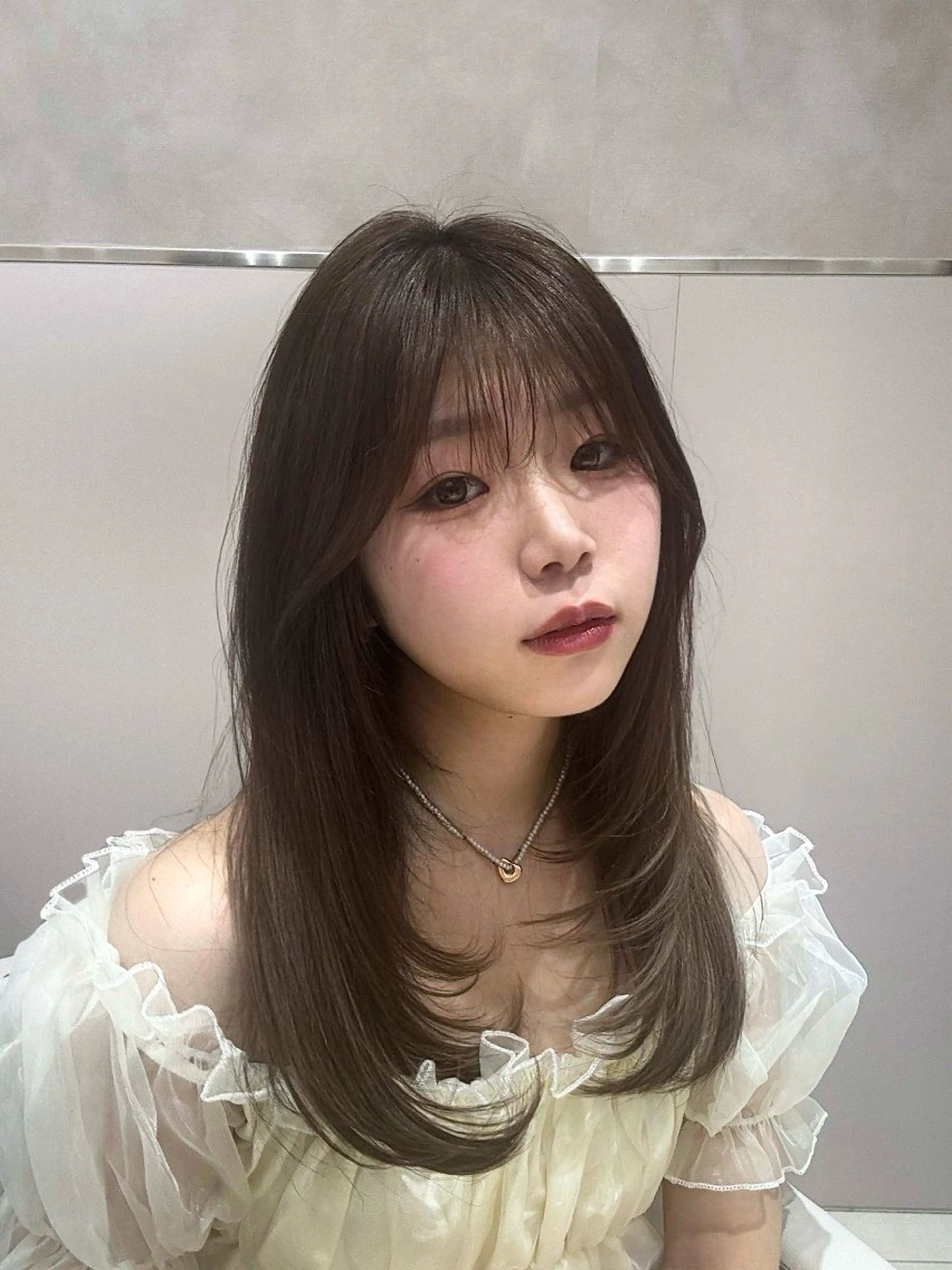 ロング 透明感カラー / レイヤー/ mamiのヘアスタイル