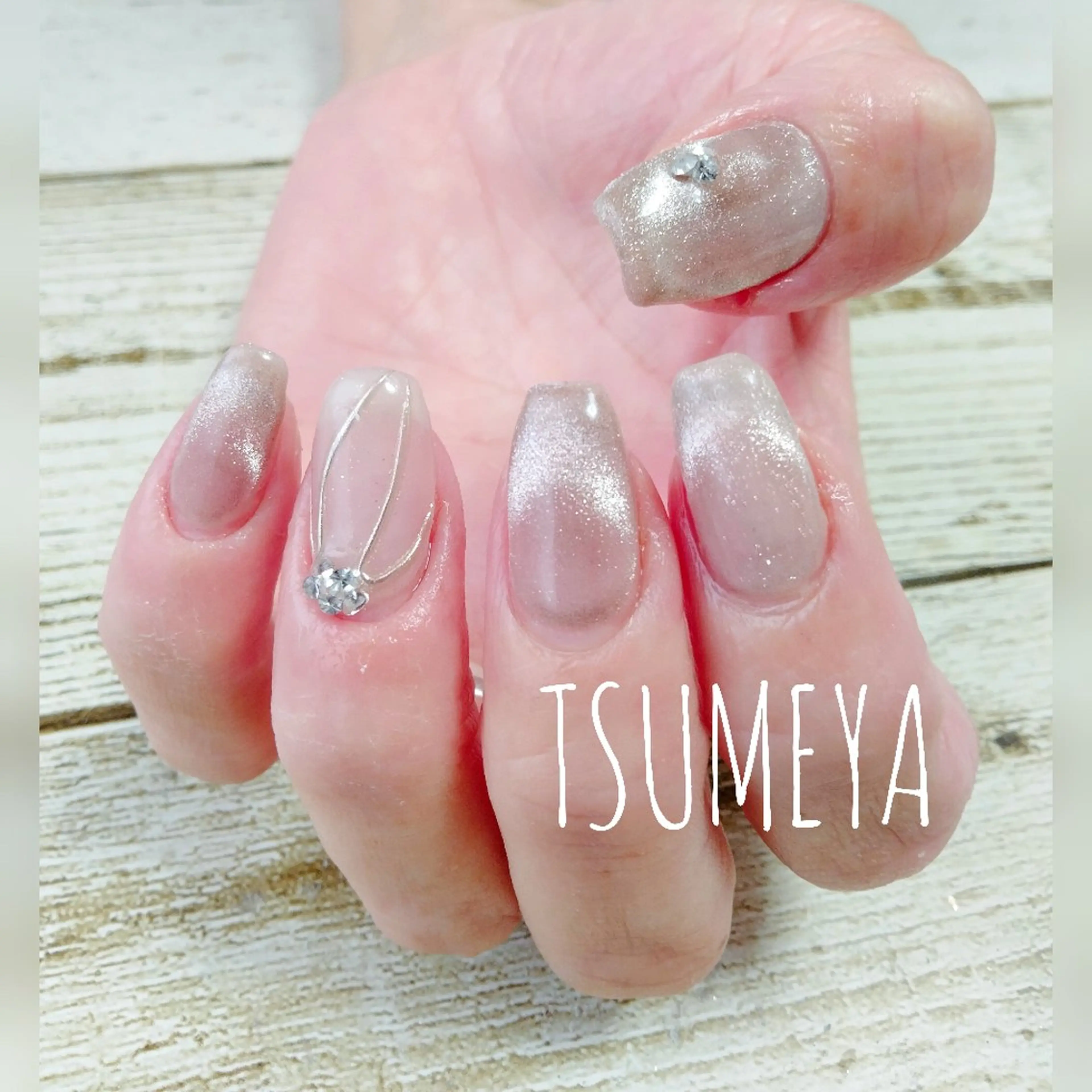 ネイル フレンチネイル マグネットネイル マグネットフレンチ ハンドネイル _TSUMEYA _のネイルデザイン