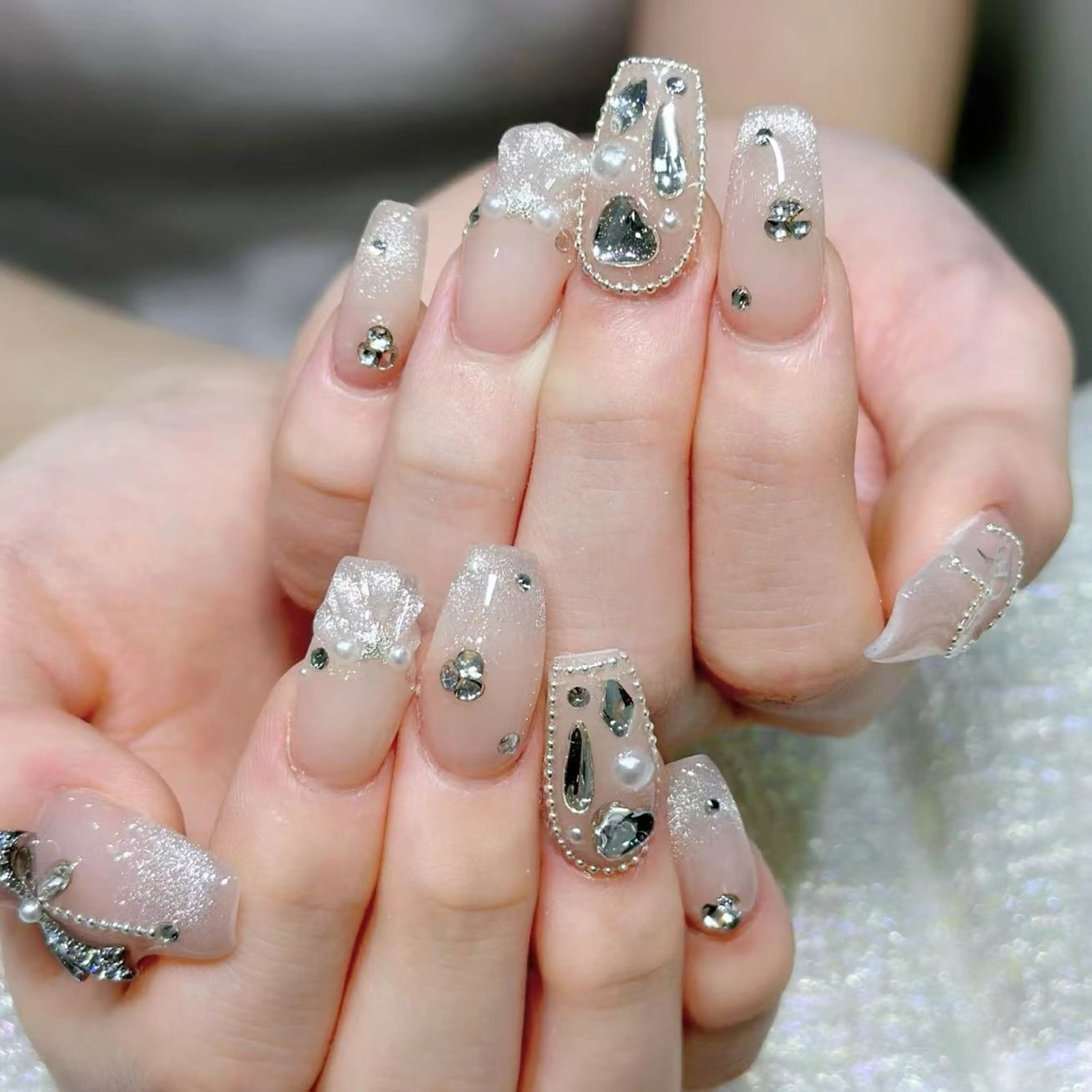 ネイル ハンドネイル Queens 榊 まおのネイルデザイン