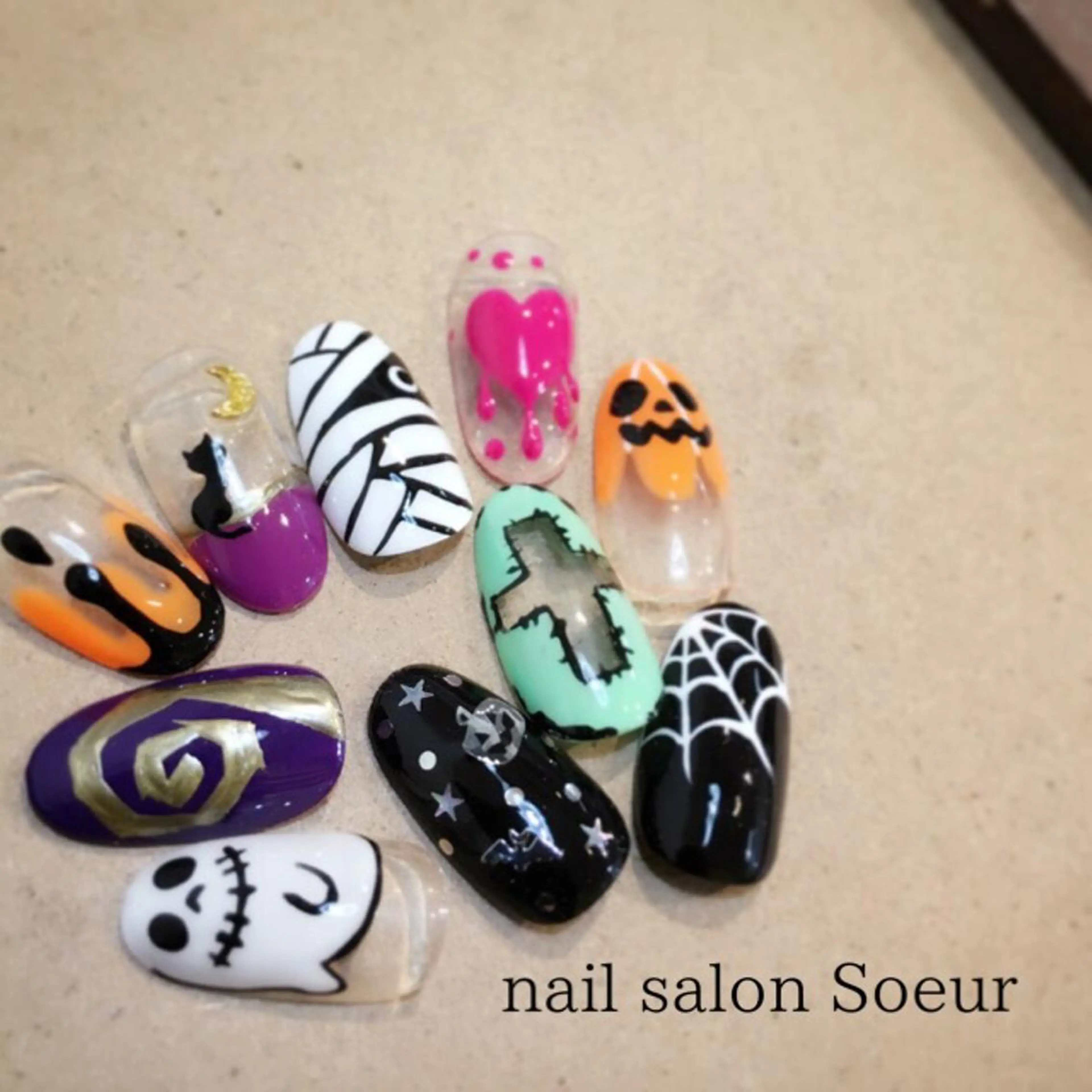 ネイル アートネイル ジェルネイル ハロウィン 持ち込み スカルプネイル nail salon Soeurのネイルデザイン