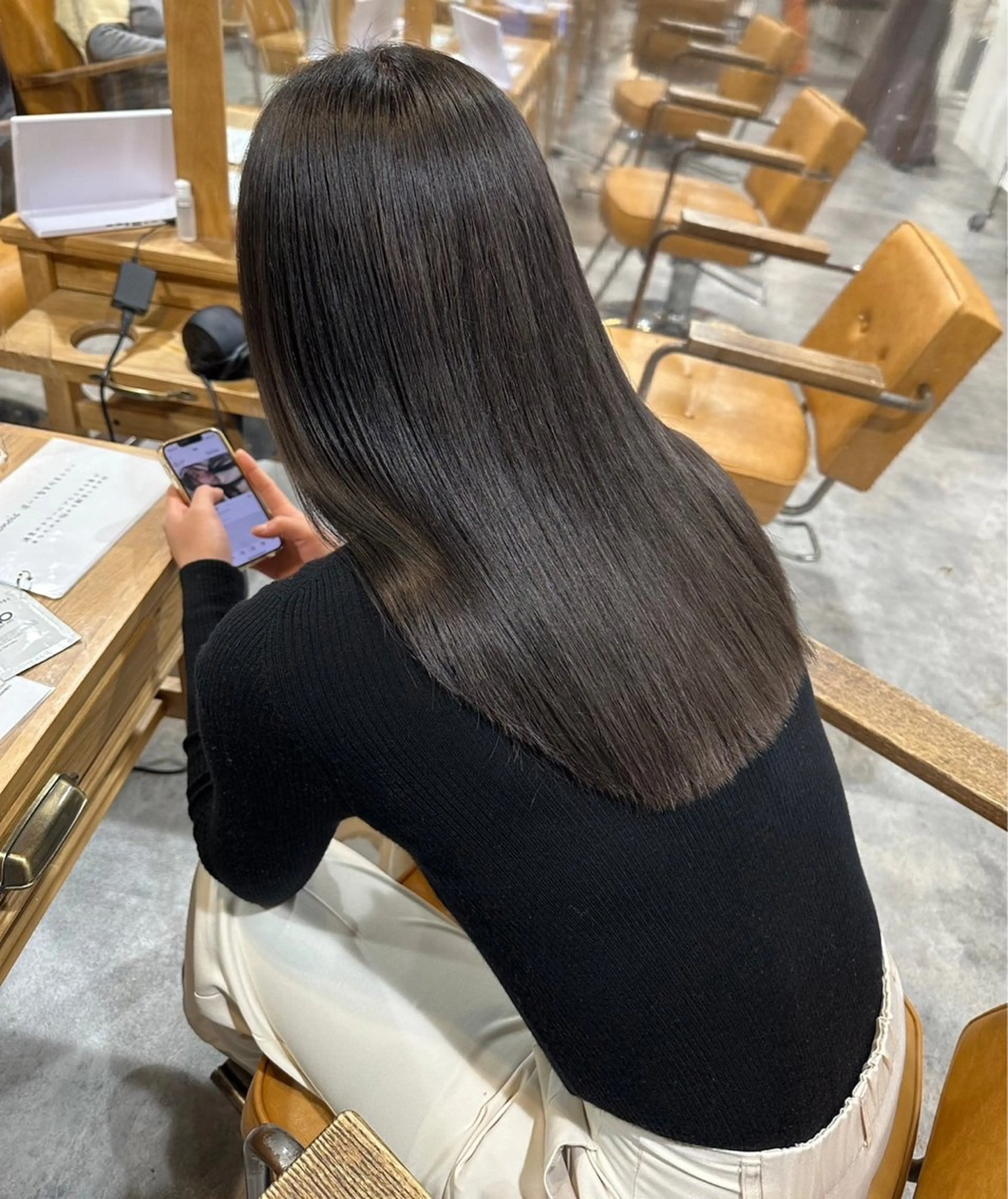 ロング 髪質改善 酸性ストレート Lolonois三国店所属・新村 小夏のヘアスタイル