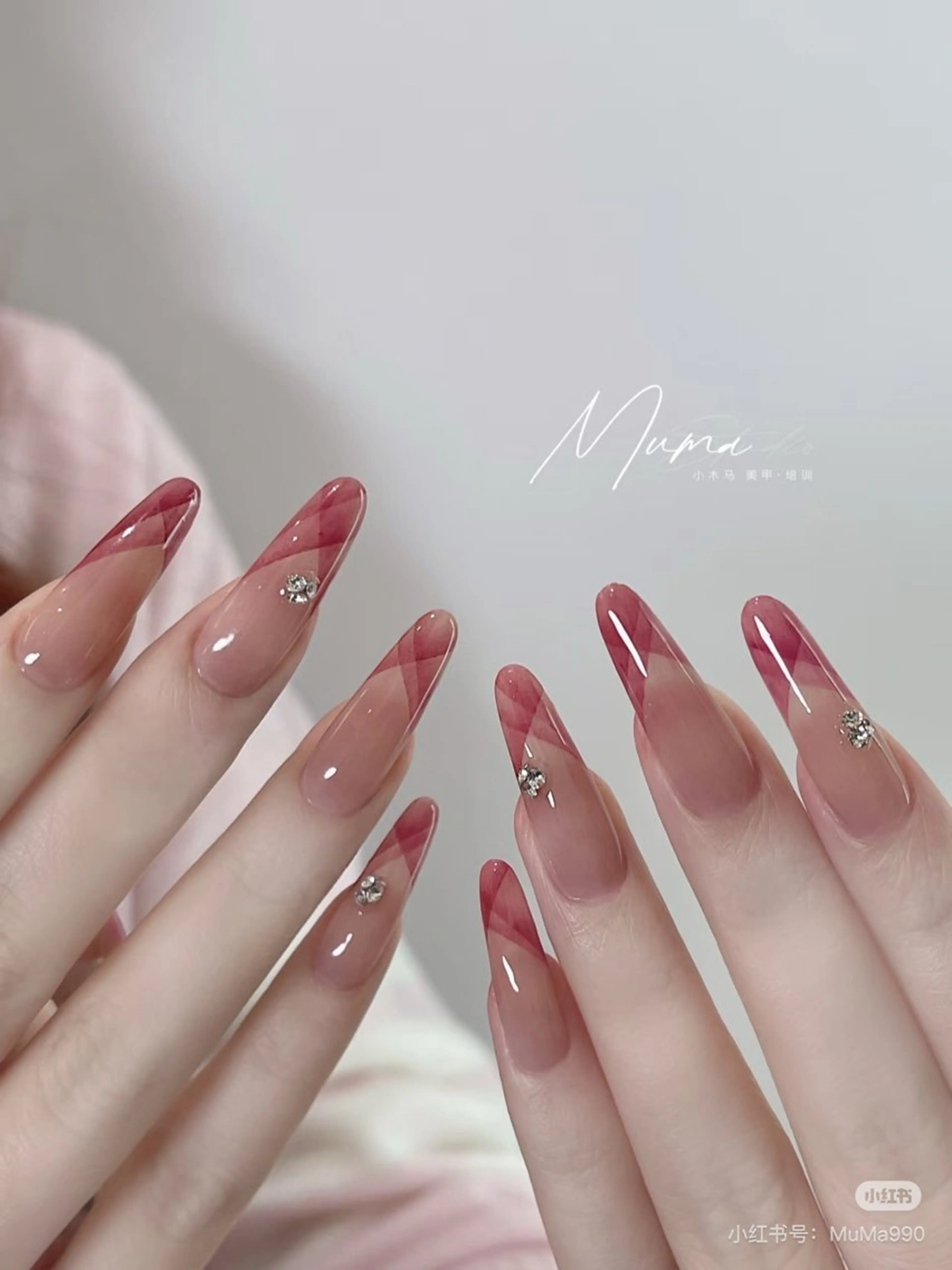 ネイル 美人計ネイルサロン所属・中山 美月のネイルデザイン