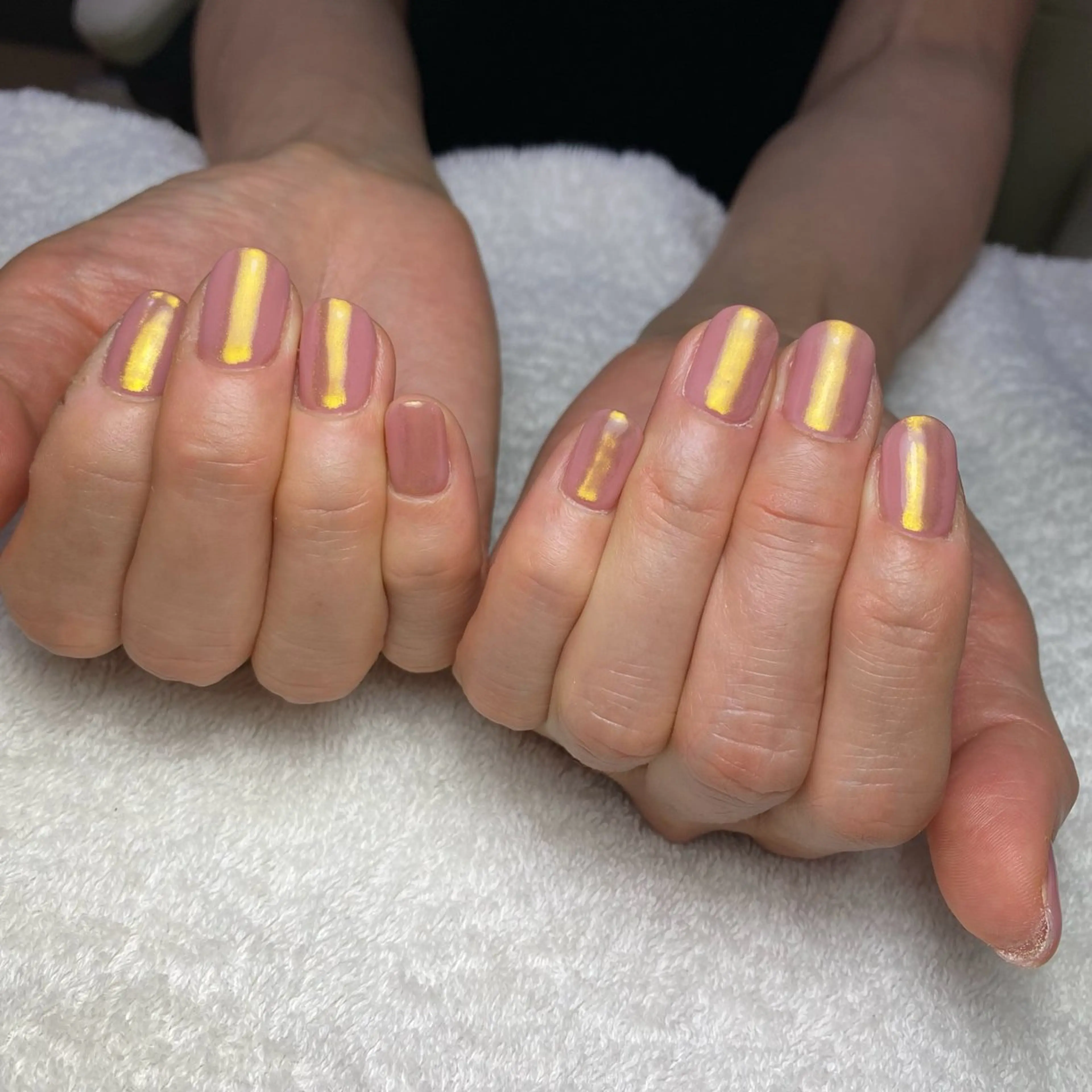 ネイル ミラーネイル ハンドネイル COCO+所属・COCO +のエステ・リラクイメージ