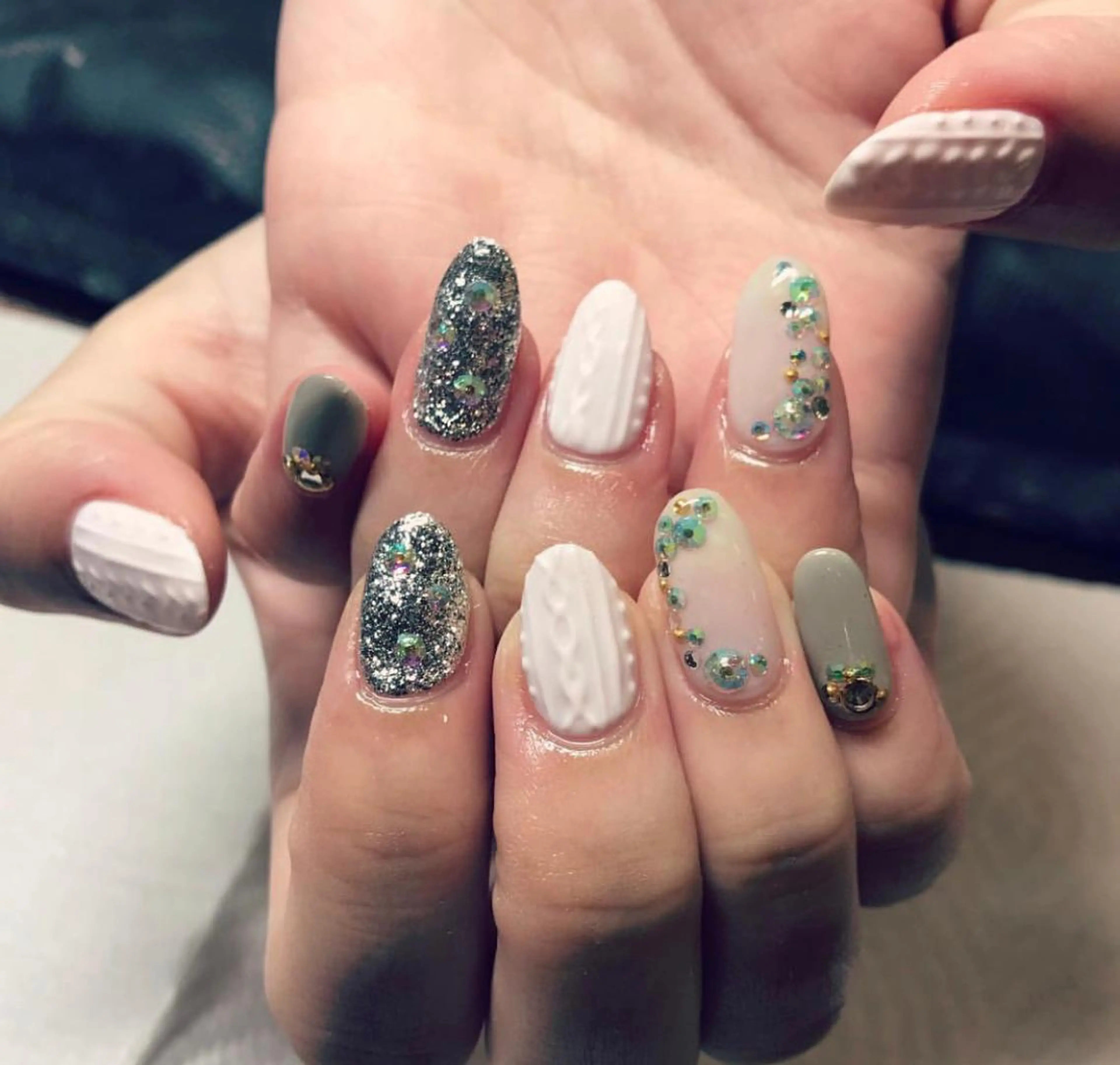 ネイル マルサンカクシカク所属・○△□ 守口市のネイルデザイン