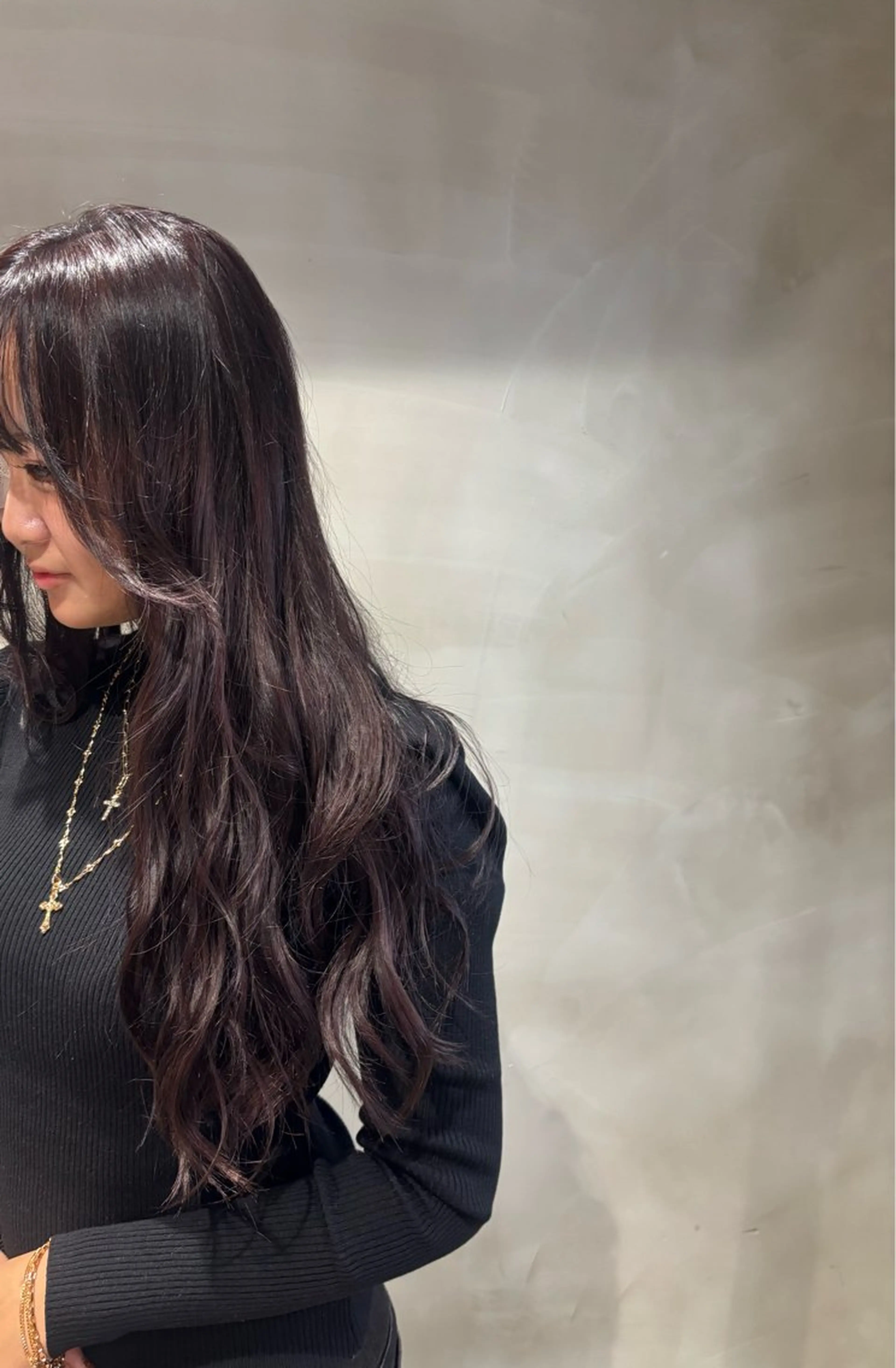 ロング 岩品 和花のヘアスタイル