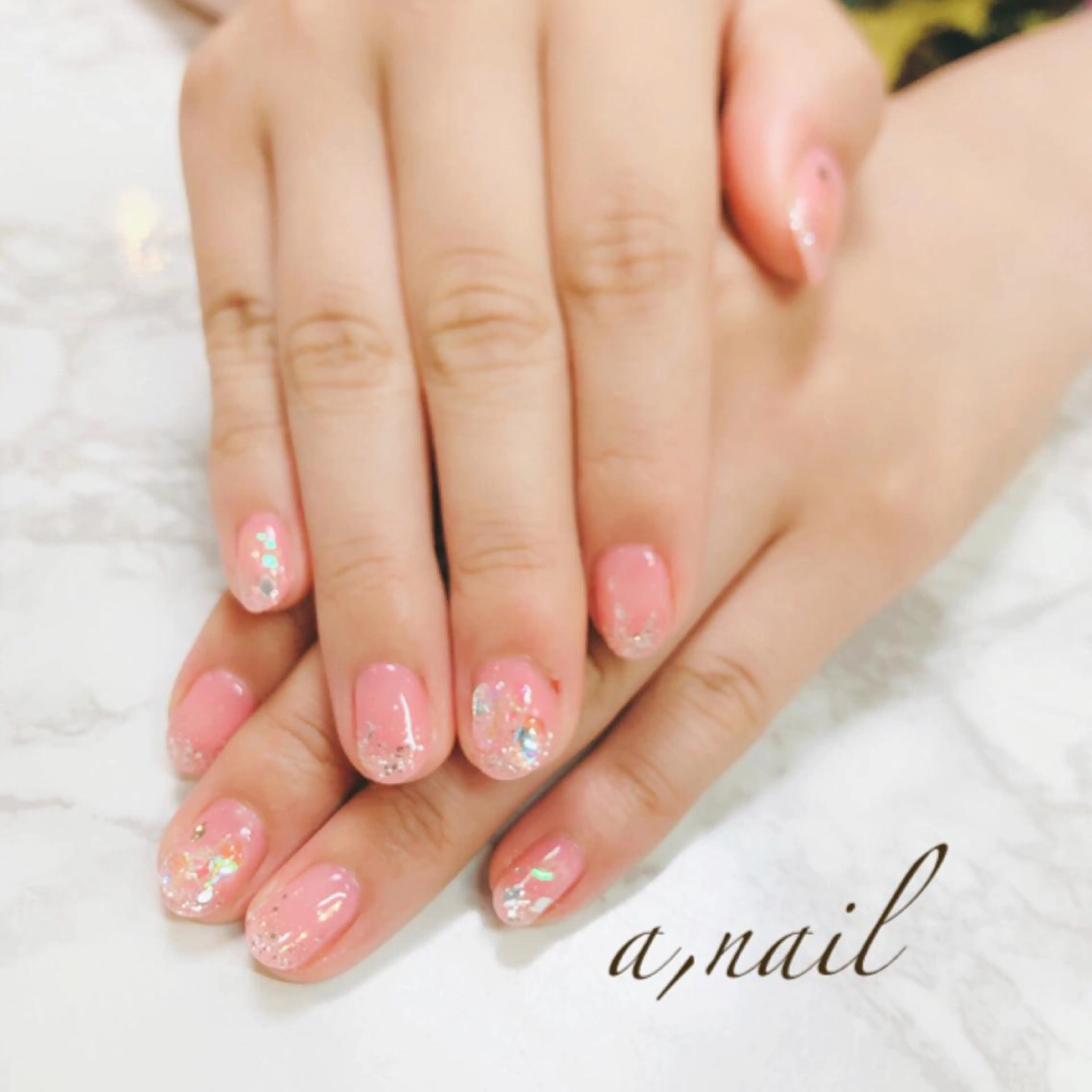 ネイル オーロラネイル フットネイル ジェルネイル グラデーション 氷ネイル・うるうるネイル ハンドネイル ネイルサロン エーネイルのネイルデザイン