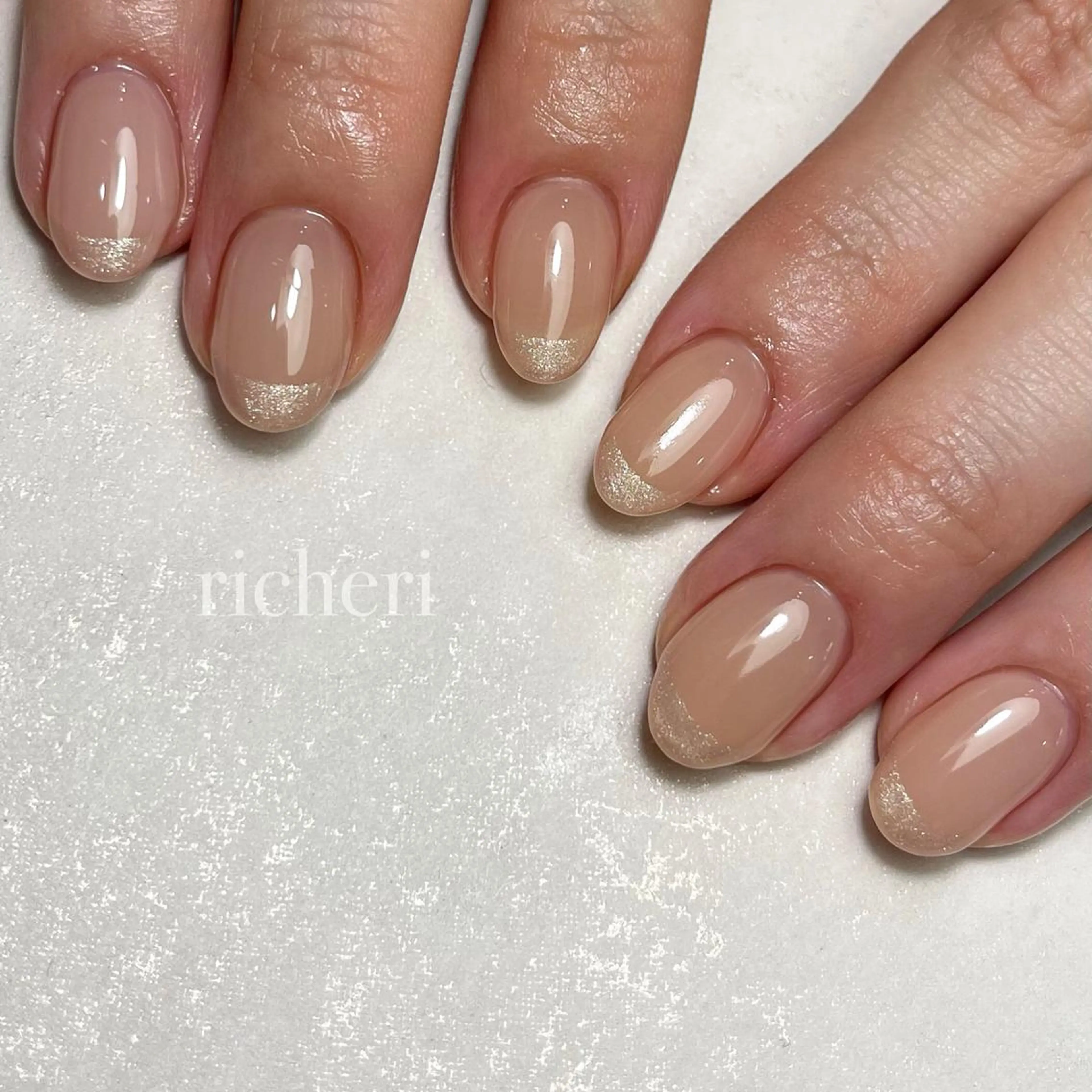 ミディアム ネイル ハンドネイル richeri beautyのエステ・リラクイメージ