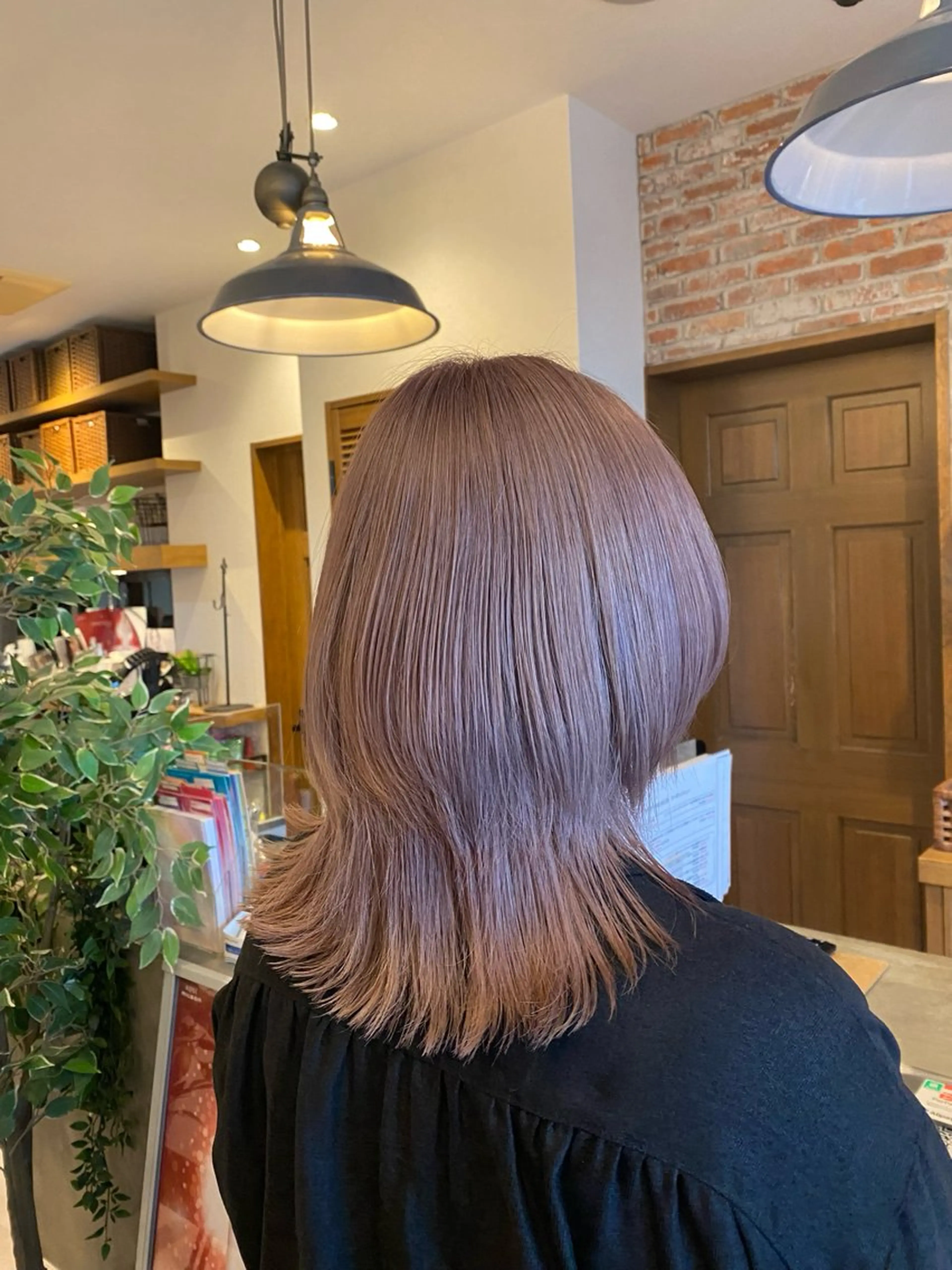 ショート 希優🌺ソムリエ /ブリーチ/カットのヘアスタイル