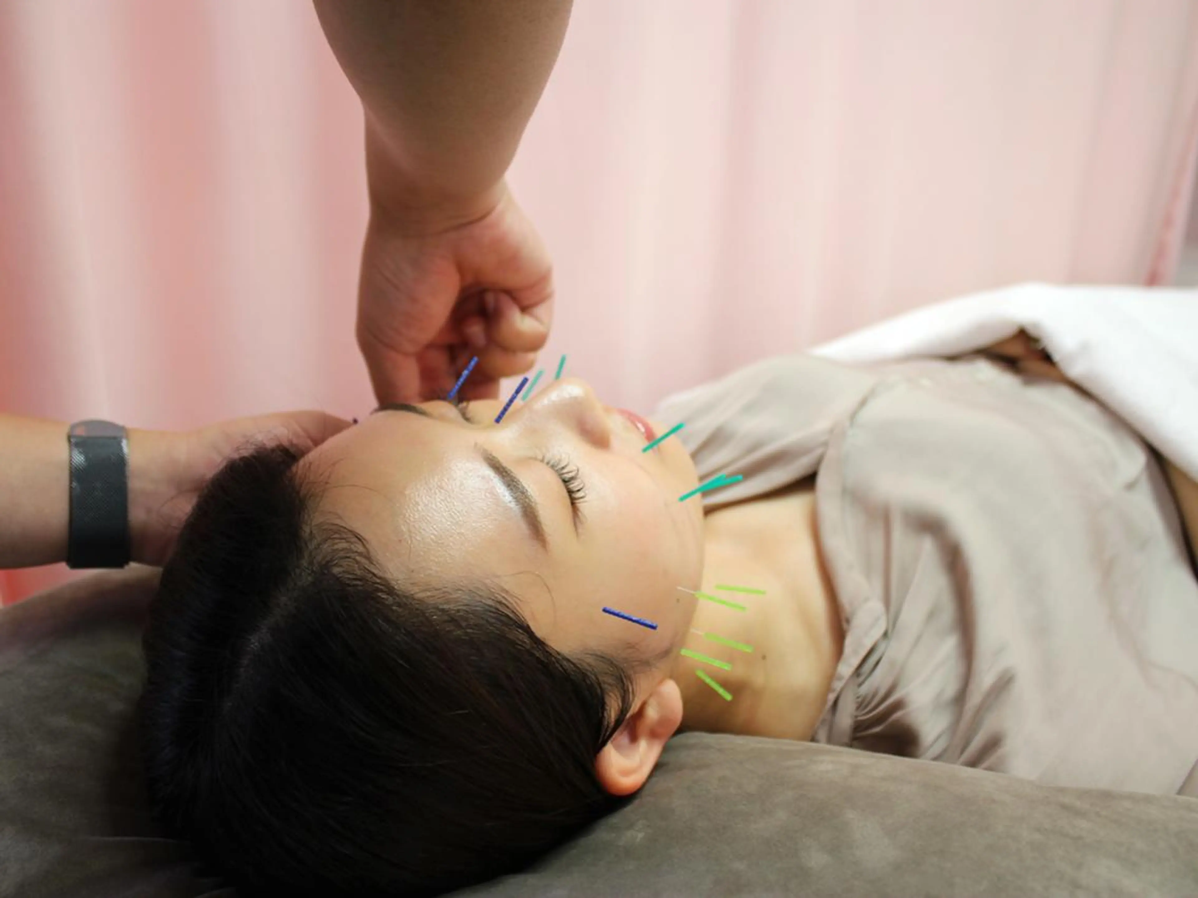 エステ リラク 同心整骨院 美容鍼・整体・小顔のエステ・リラクイメージ