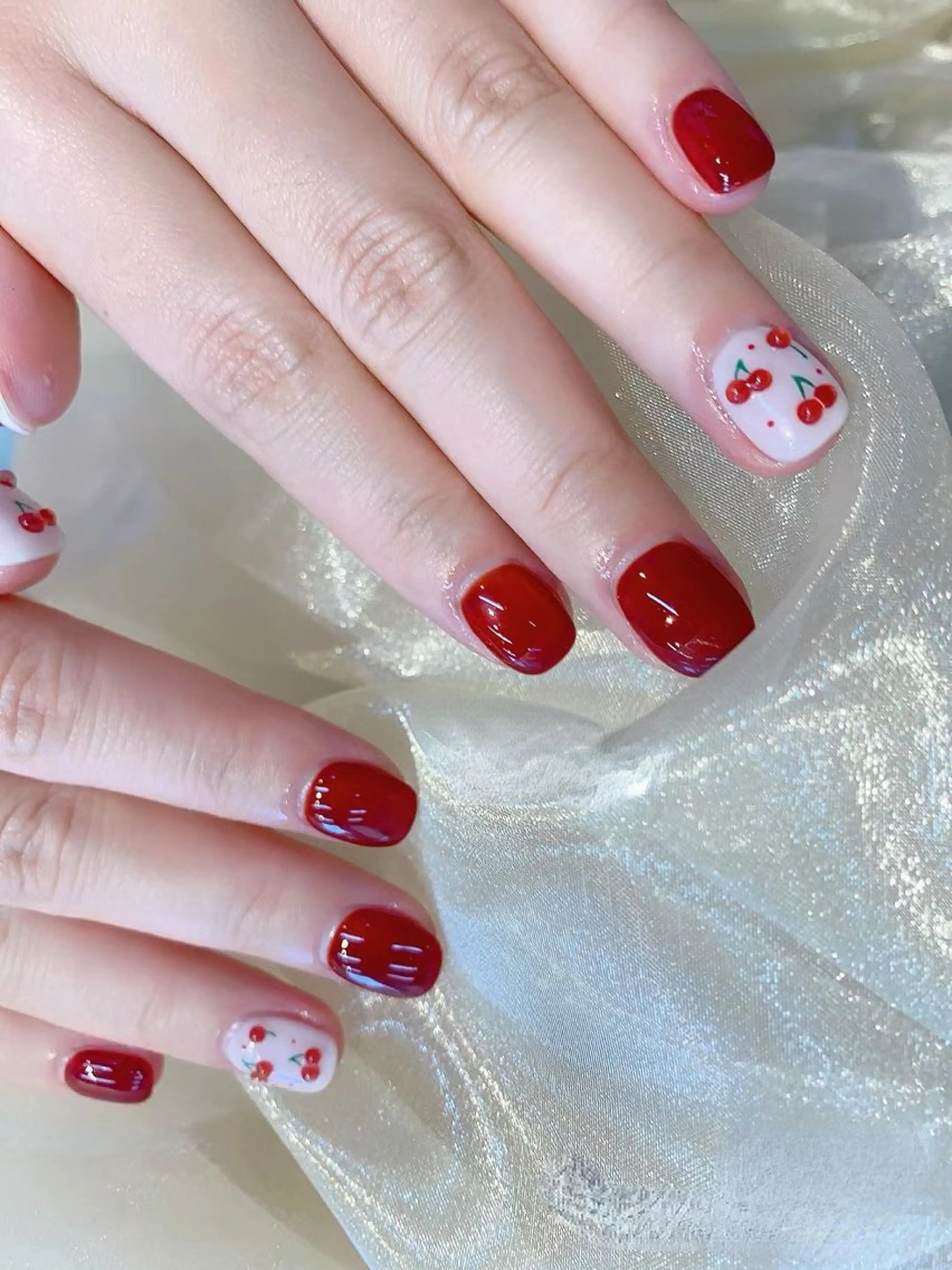 ネイル pink ladyサロン所属・べ にのネイルデザイン