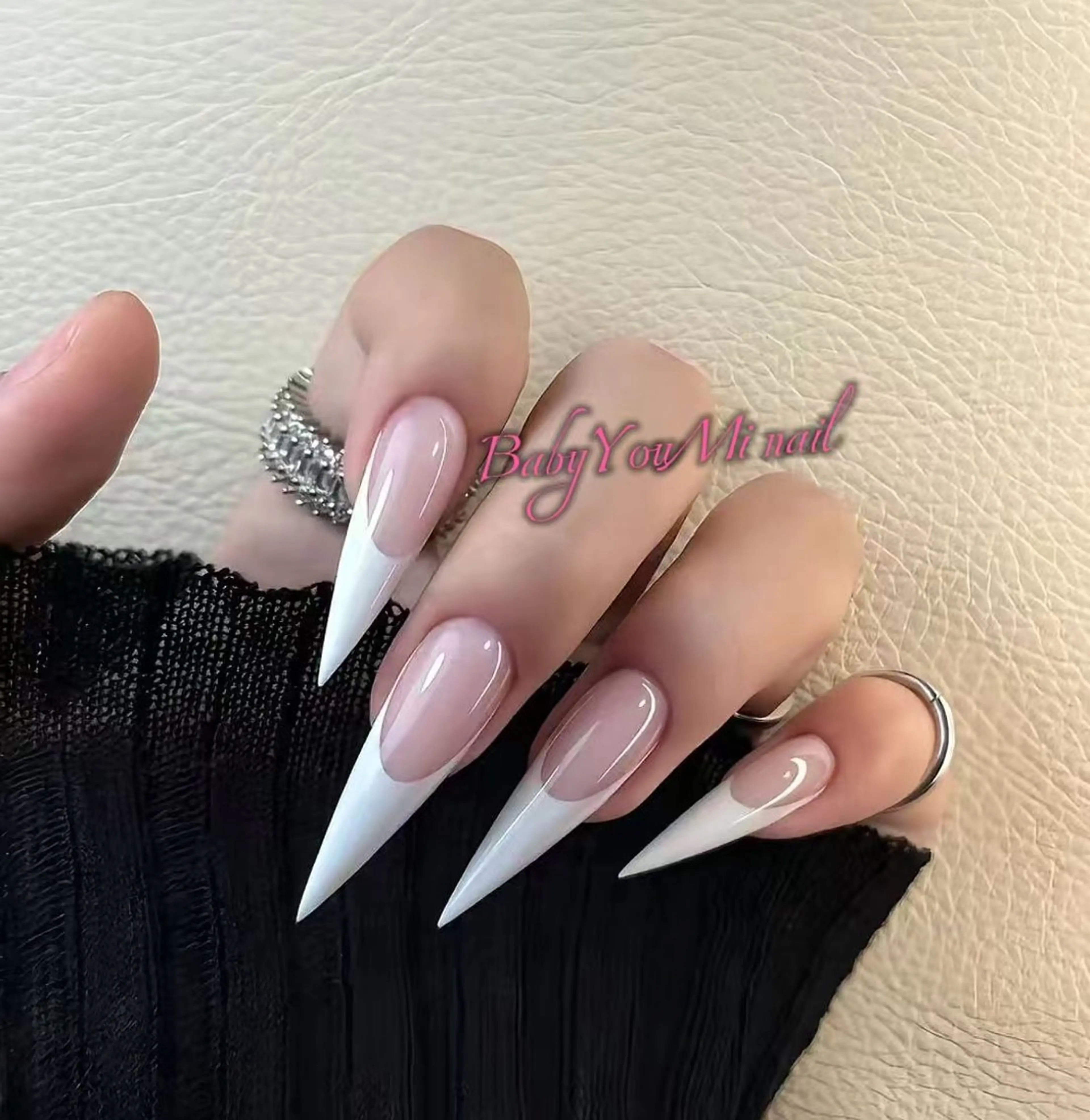 ネイル オーロラネイル フラワーネイル フットネイル フレンチネイル ジェルネイル ハンドネイル BabyYouMi nailのネイルデザイン