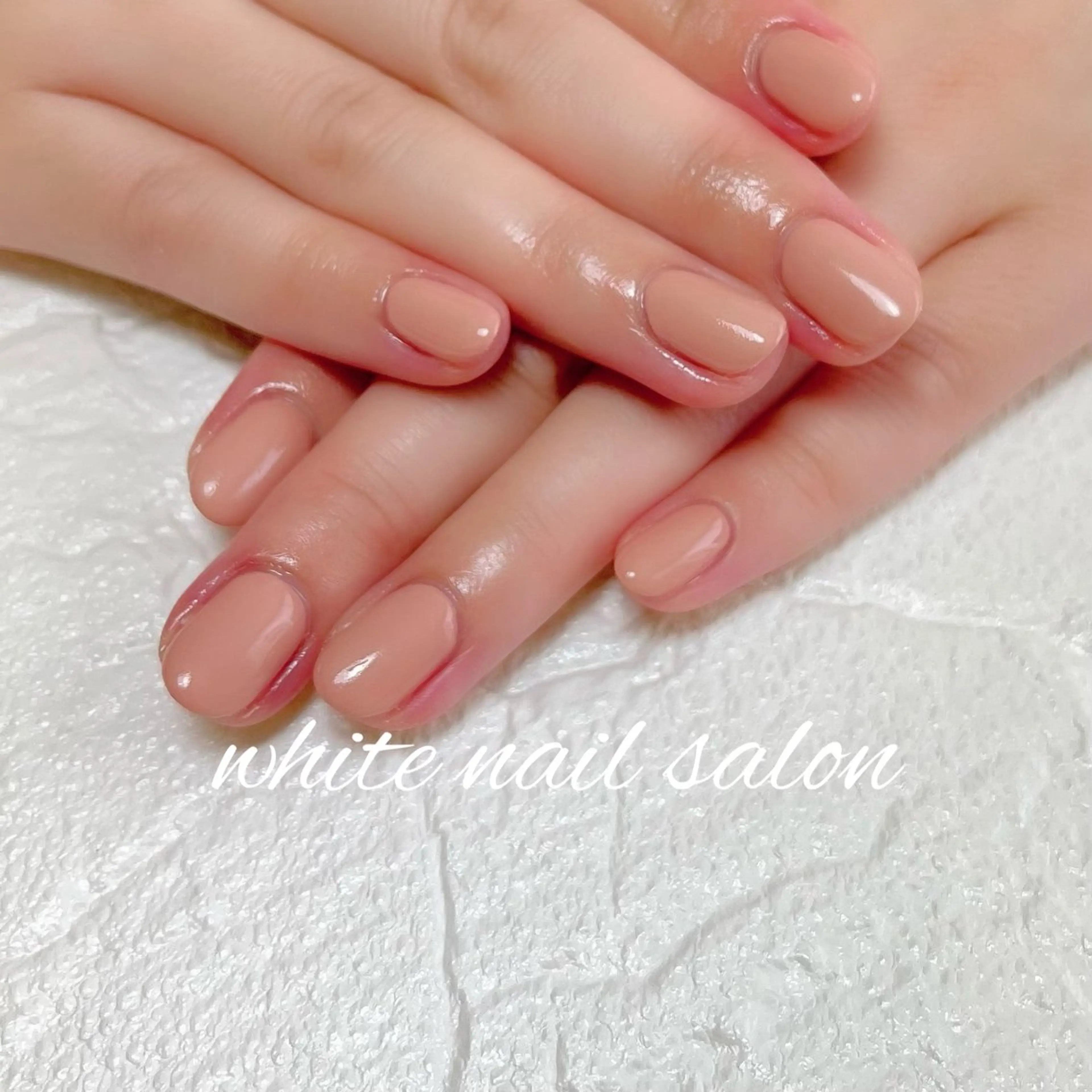 ネイル ラメ(グリッター) シンプルネイル ハンドネイル white nail salonのネイルデザイン