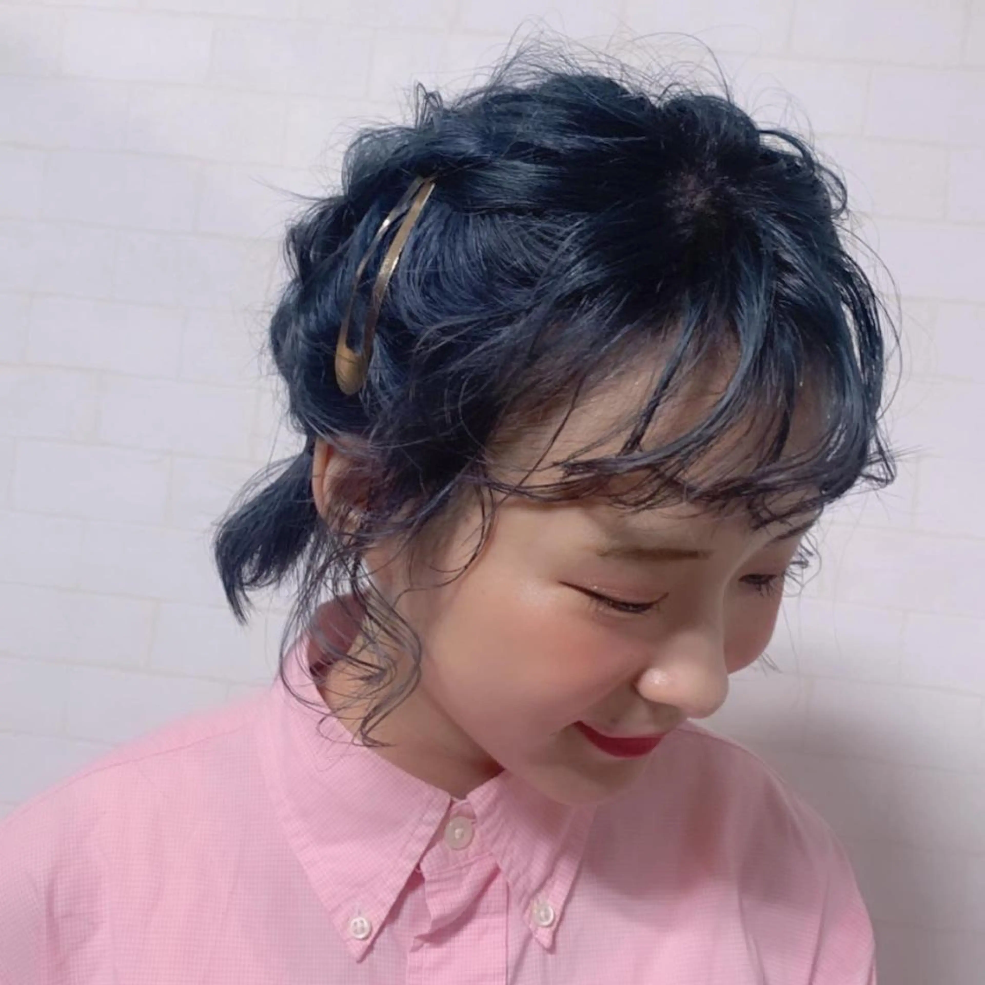 ショート カラー ヘアアレンジ ショートヘア カット ヘアカラー 韓国ヘア🇰🇷 YURIYAのヘアスタイル