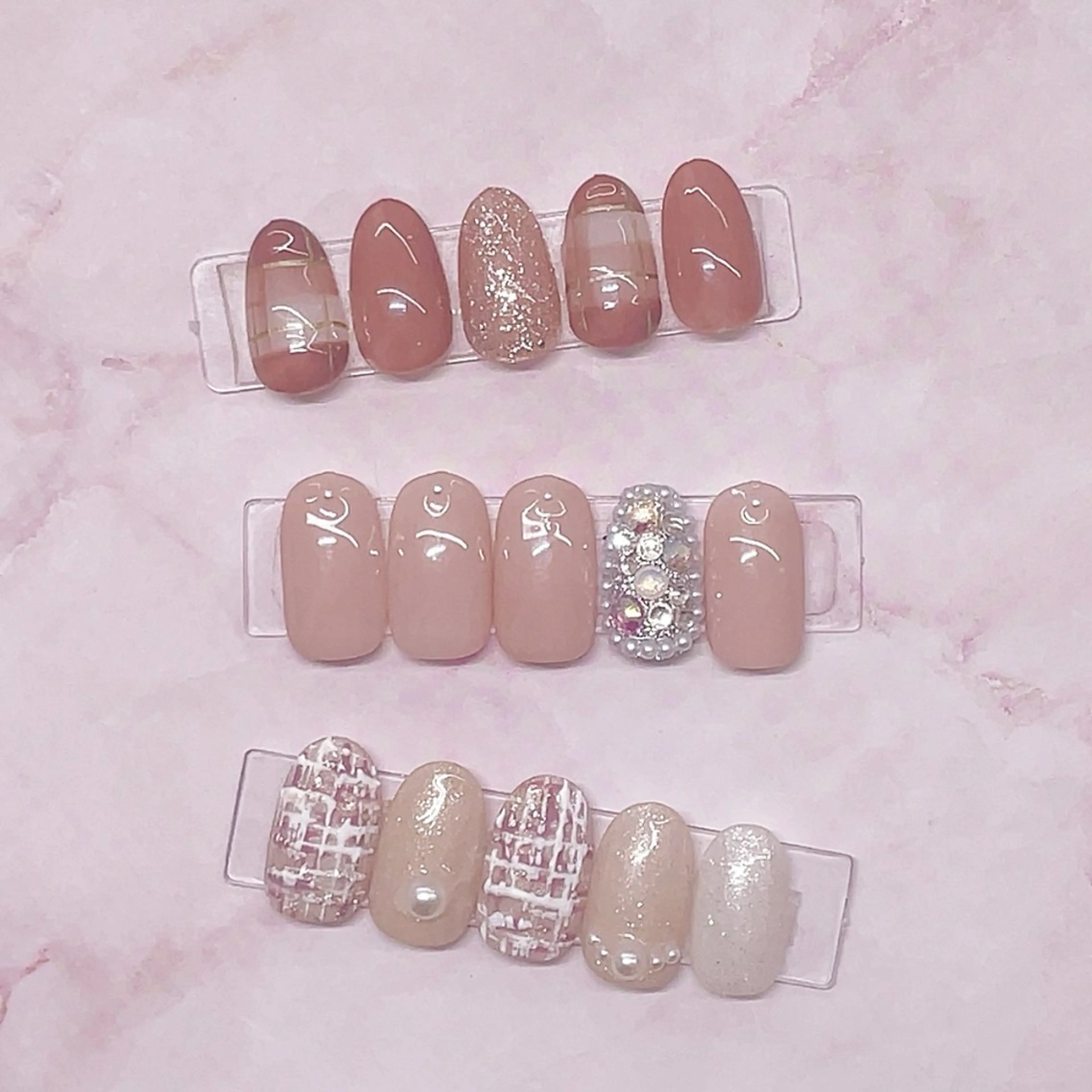 ネイル ハンドネイル AYA Reginaのネイルデザイン