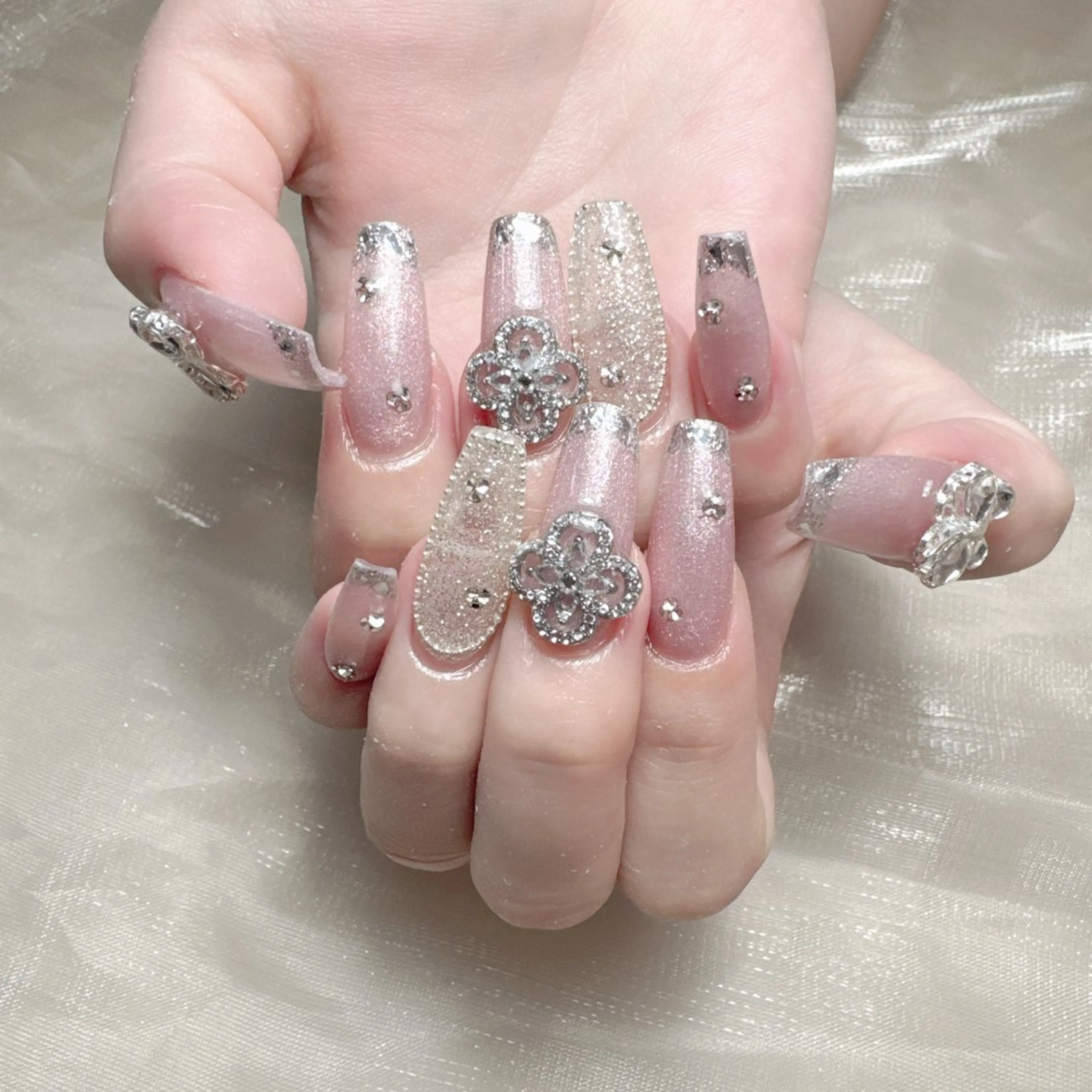 ネイル L.Nail所属・L.nail 【エル.ネイル】のネイルデザイン