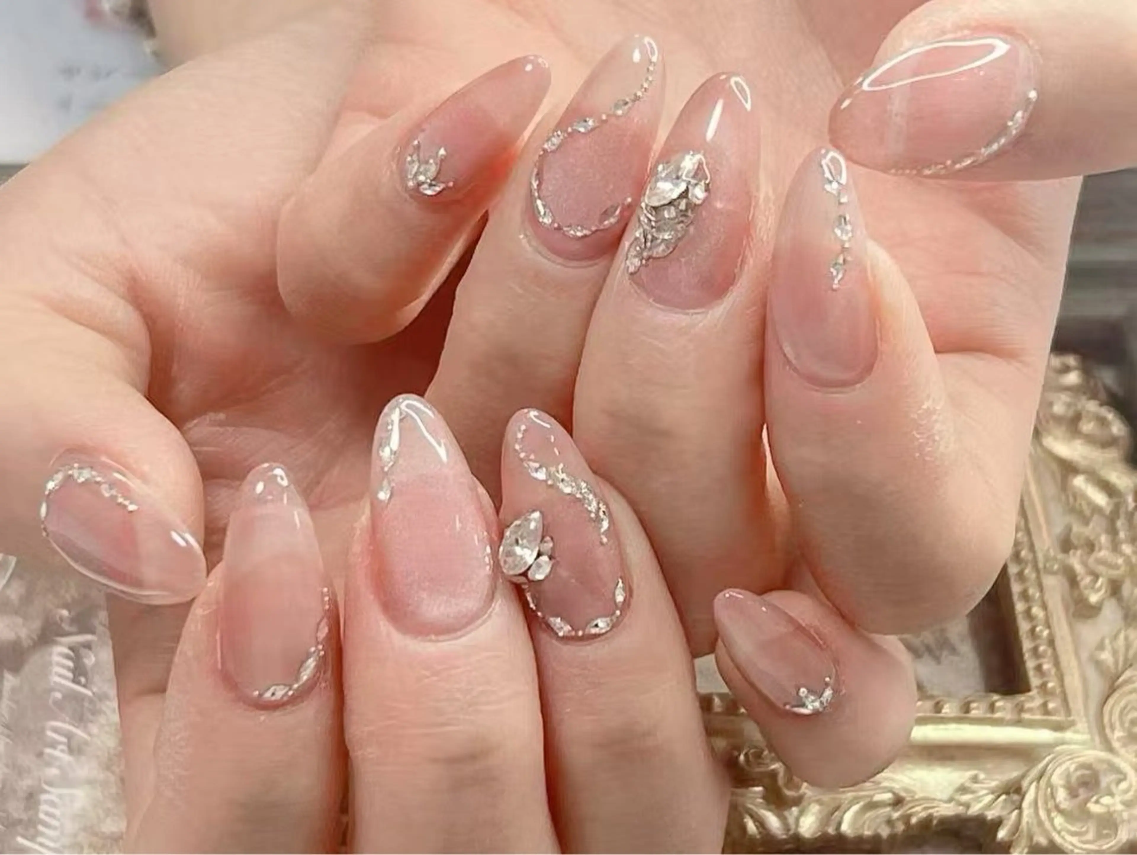 事前連絡限定◆持ち込みデザイン付け放題初回オフ無料★自店付け替えオフ無料◎全メニュー甘皮ケアの写真