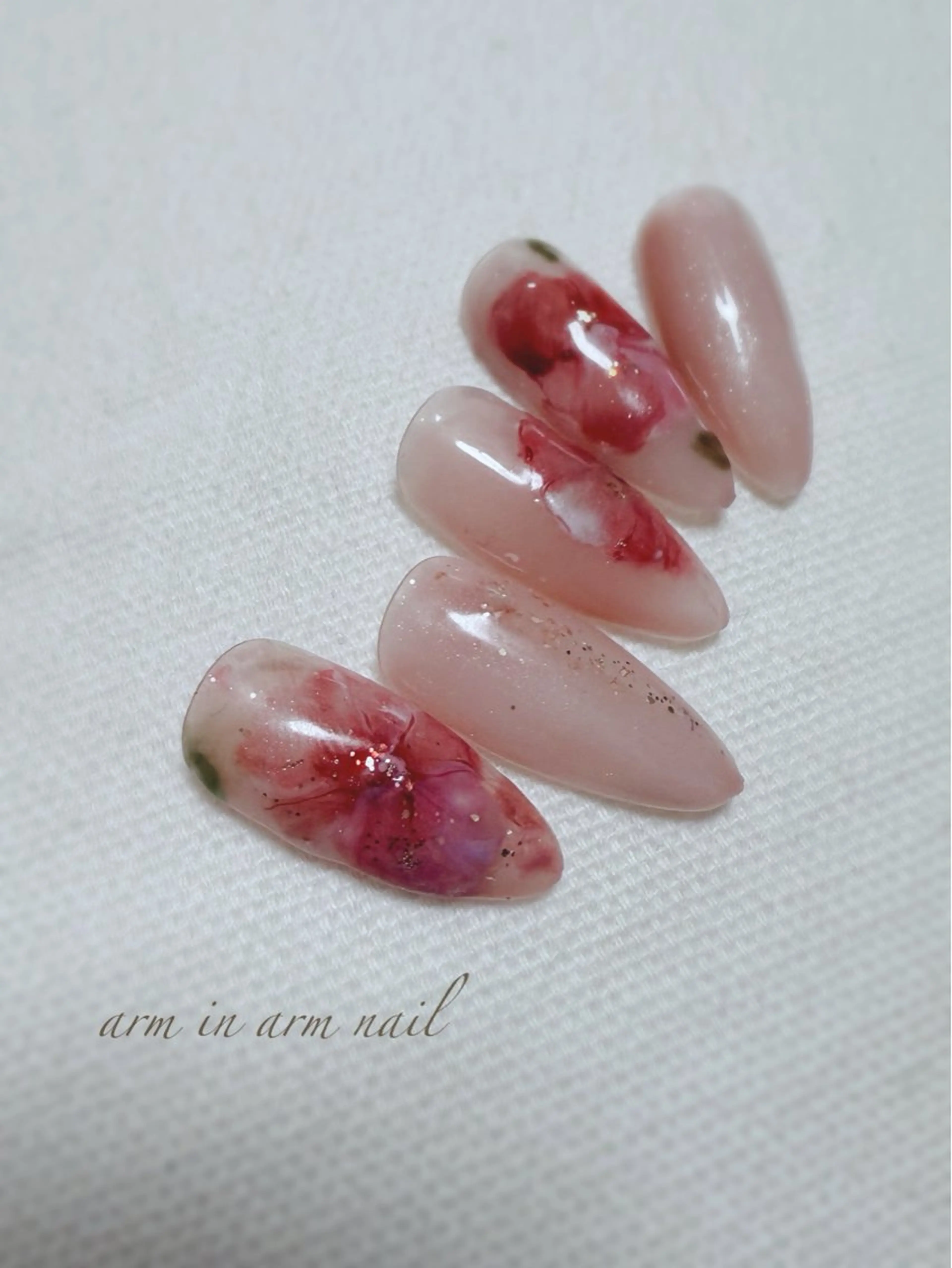 ネイル arm in arm ︎✿Yamamotoのマツエク・マツパデザイン