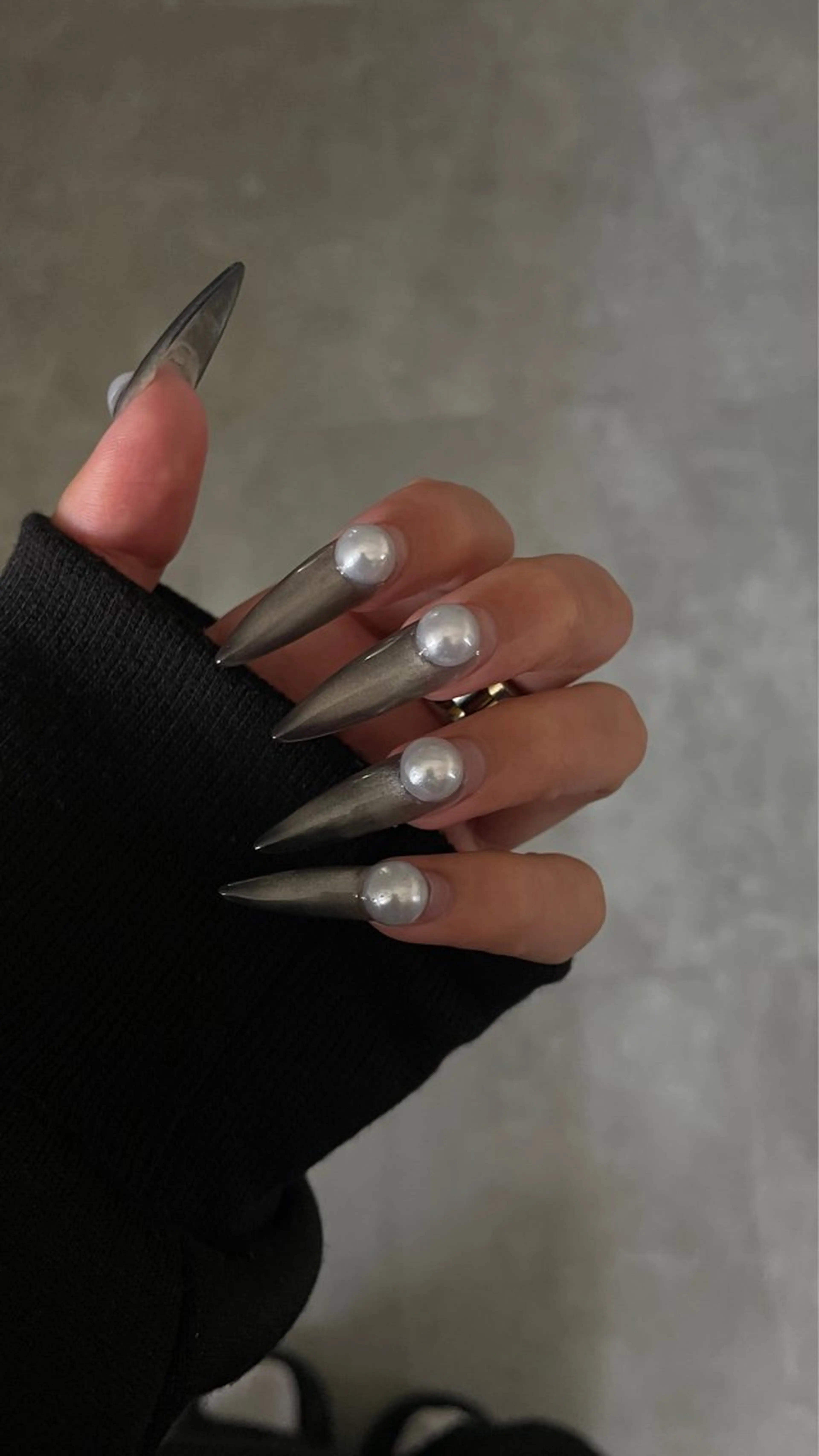 ネイル GO TODAY シェアサロン 渋谷Amiu店所属・渋谷ネイル🎀 y2k/海外ネイルのネイルデザイン