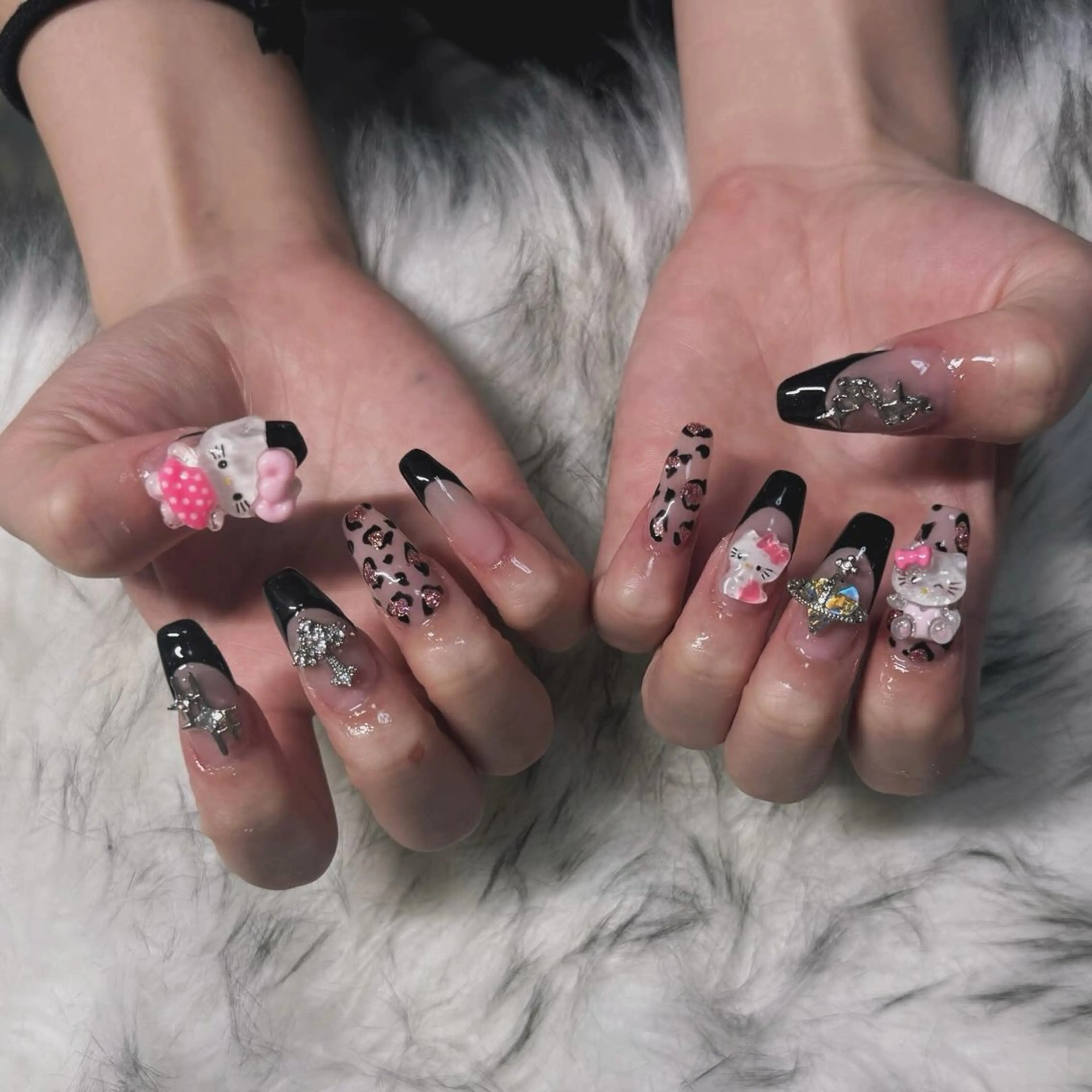 ロング ハンドネイル mao .のネイルデザイン