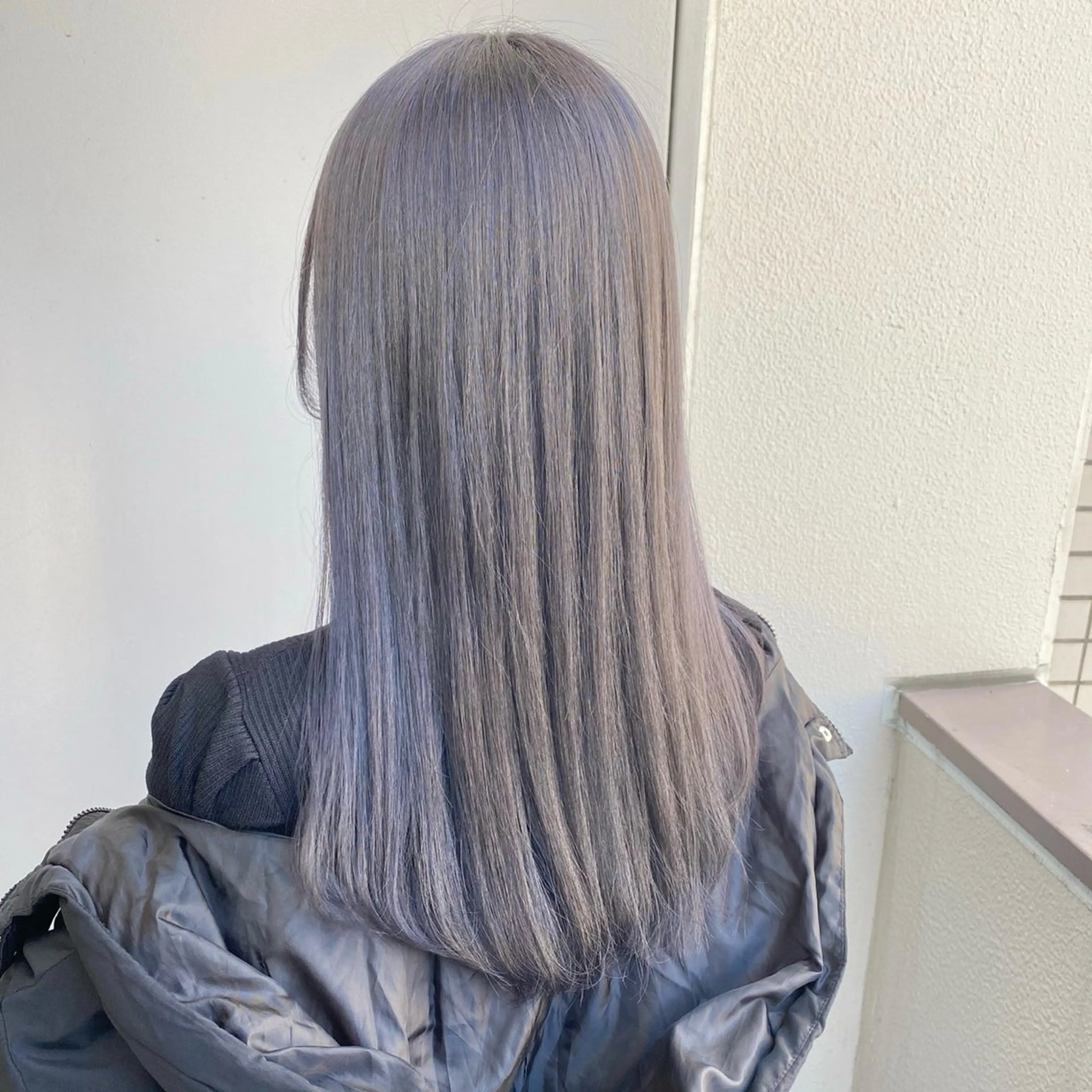 ロング トリートメント ヘアカラー yuria 🌙のヘアスタイル