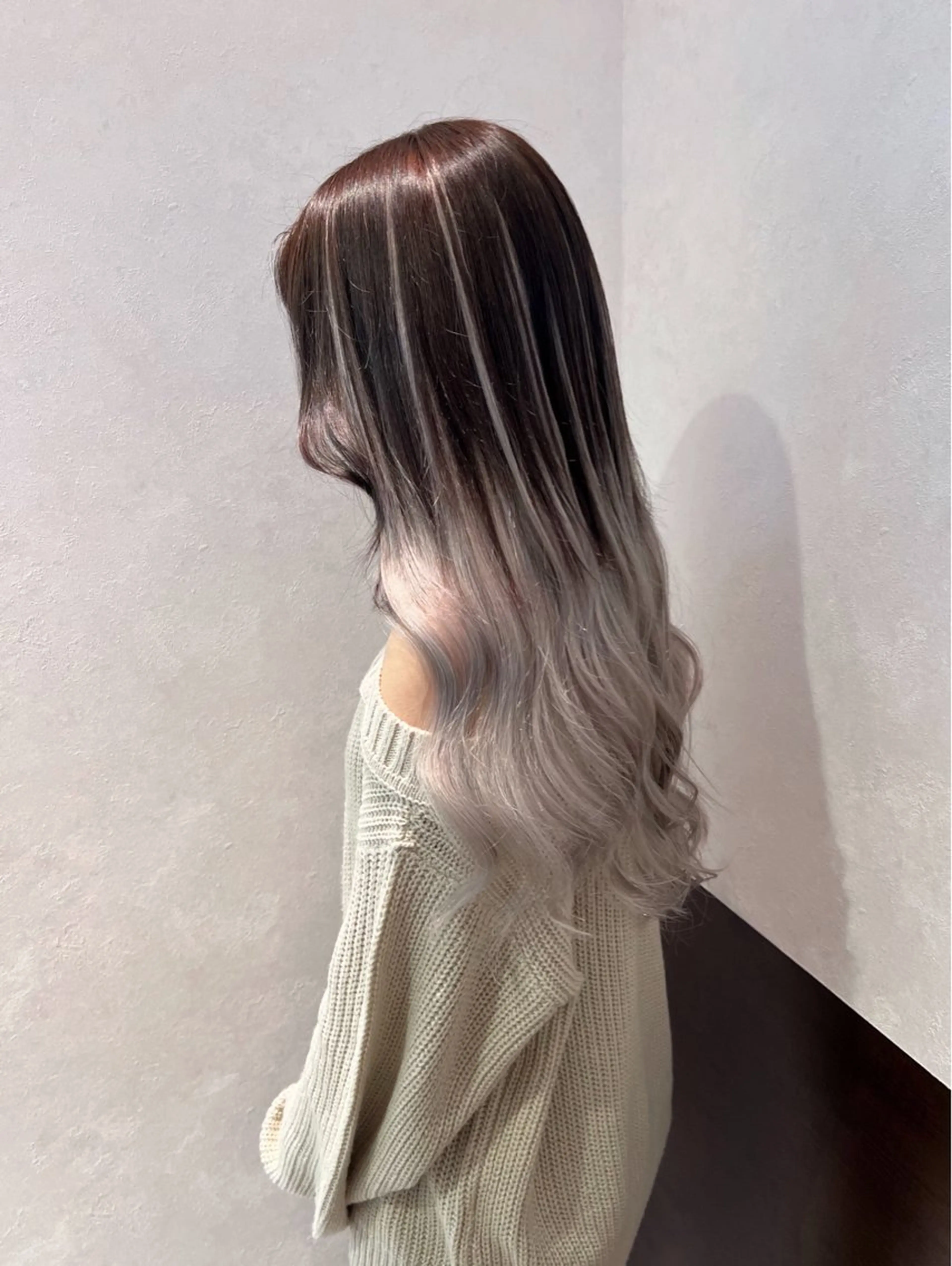 ロング カラー nehus nagaoka所属・🖤複雑履歴ブリーチ Mizuki 🖤のヘアスタイル