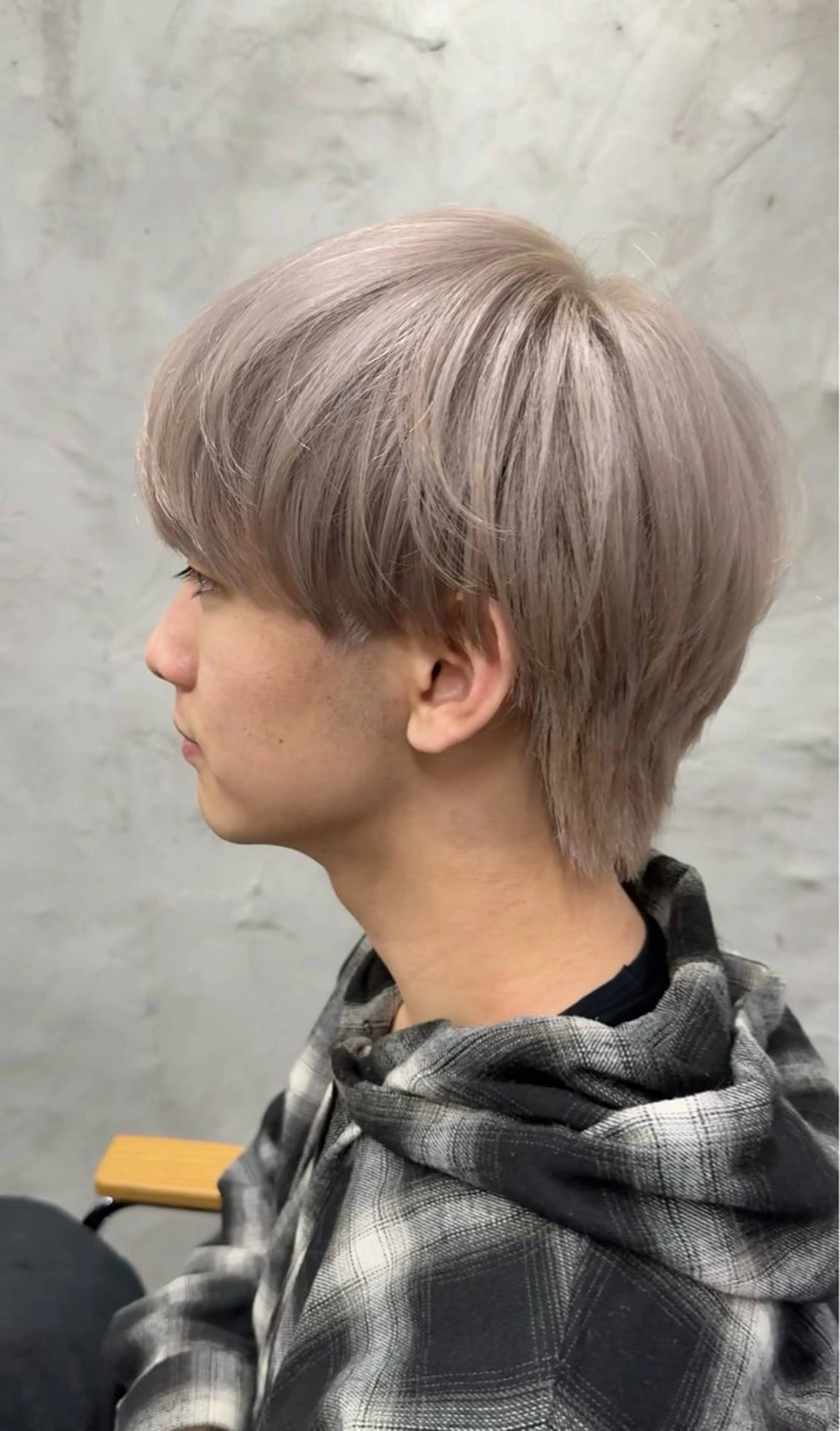 カラー メンズ カット ヘアカラー トリートメント ハイトーン/ブリーチ MAYURI🌺横浜のヘアスタイル