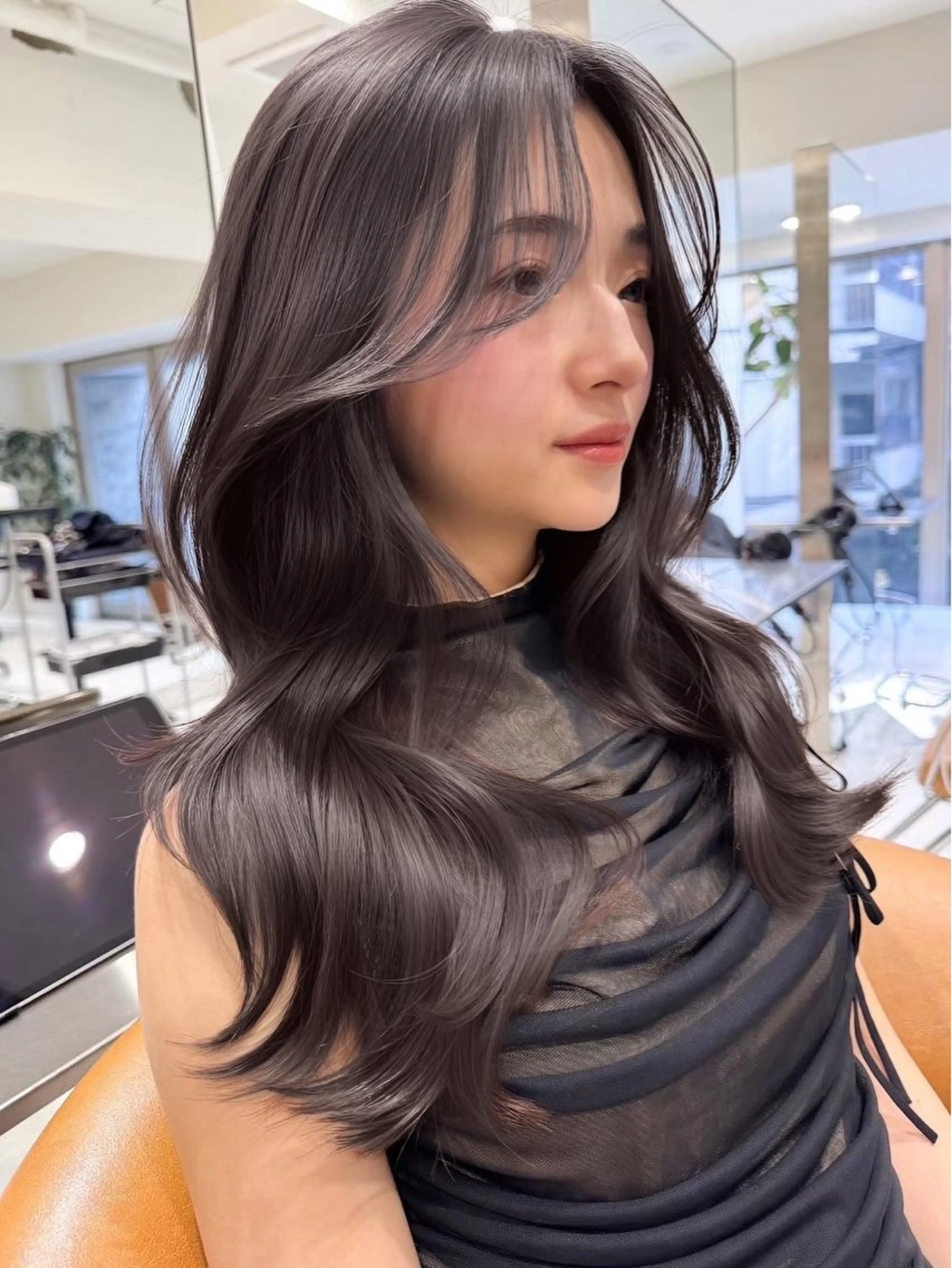 ロング カラー グレージュ 艶髪ハイトーン 💎凜💎のヘアスタイル