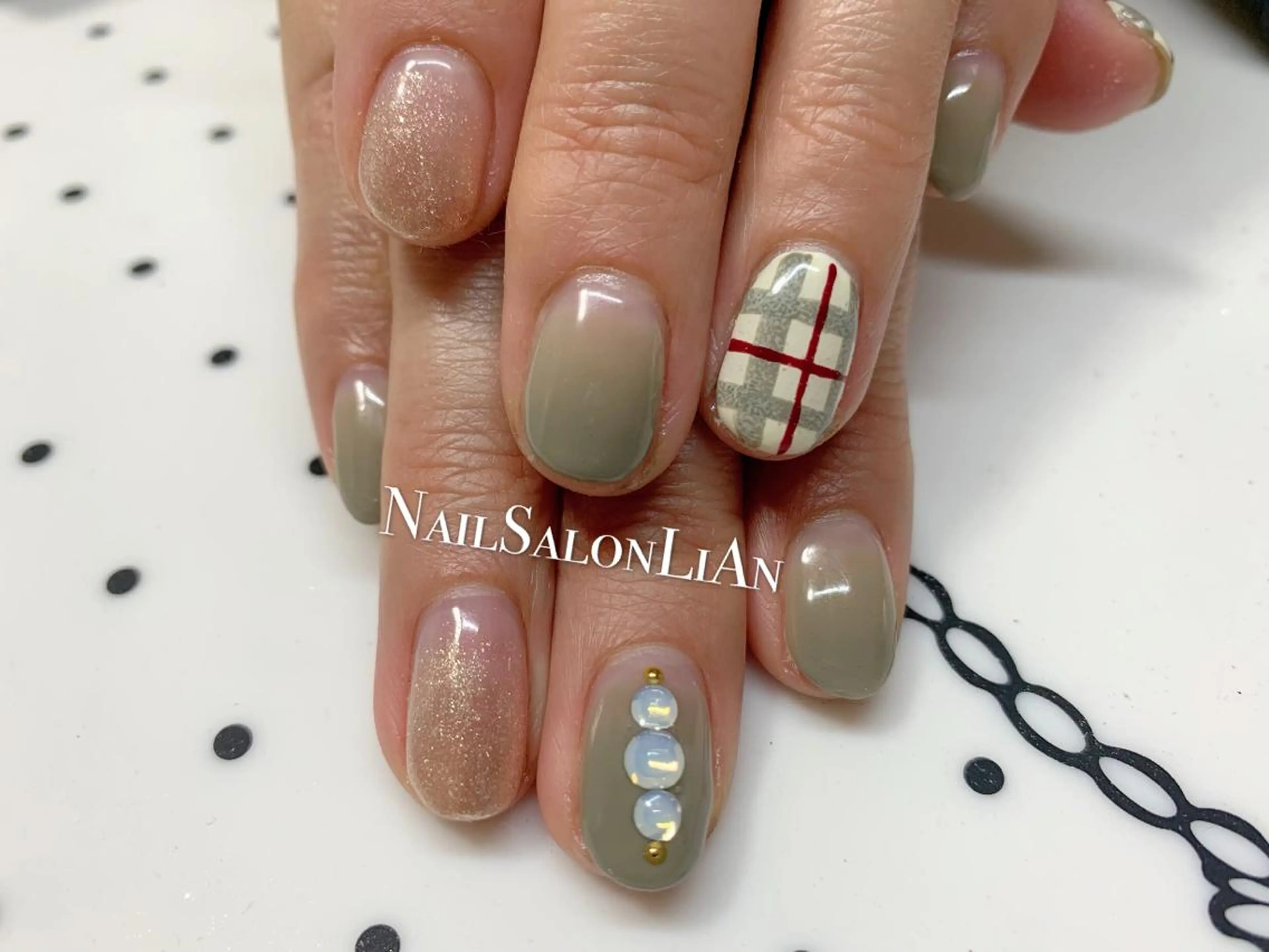 ネイル 持ち込み ハンドネイル NailSalon LiAnのネイルデザイン